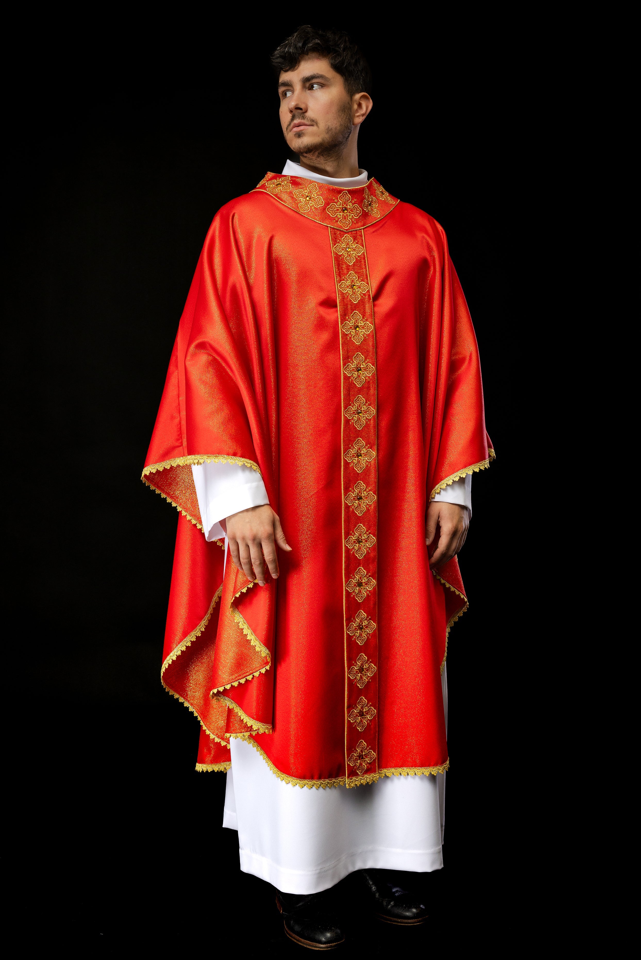 Chasuble in red with embroidered belt and collar decorated with stones