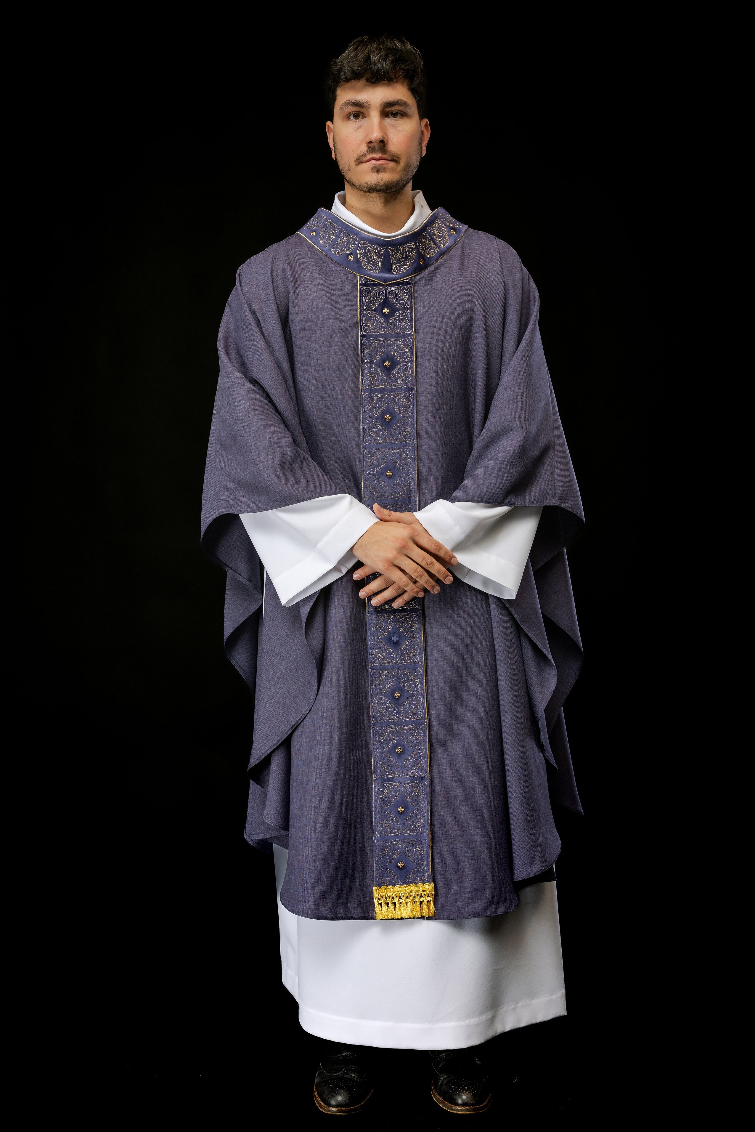 Chasuble with richly embroidered belt and collar in purple