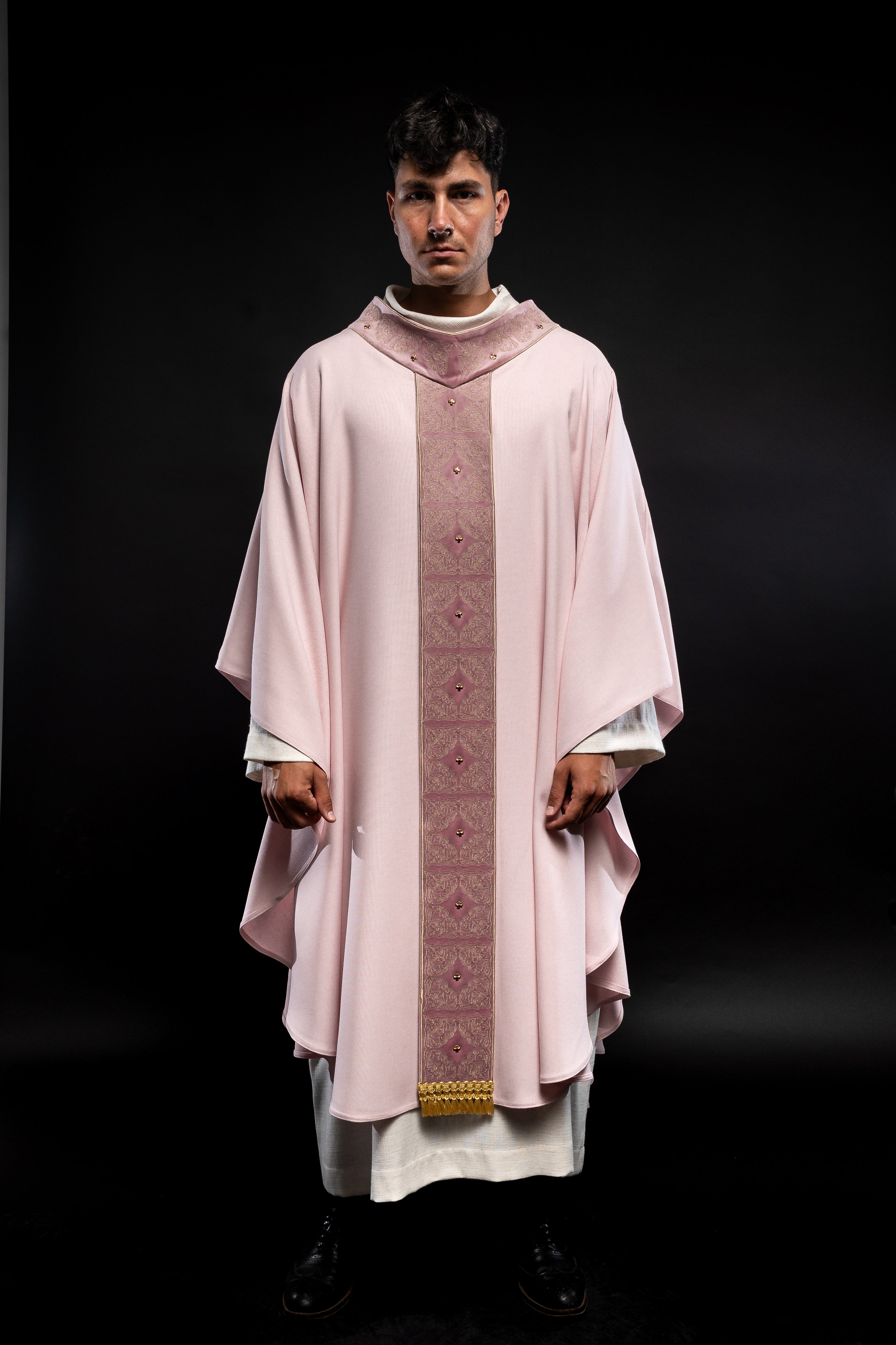 Chasuble with richly embroidered belt and collar in pink