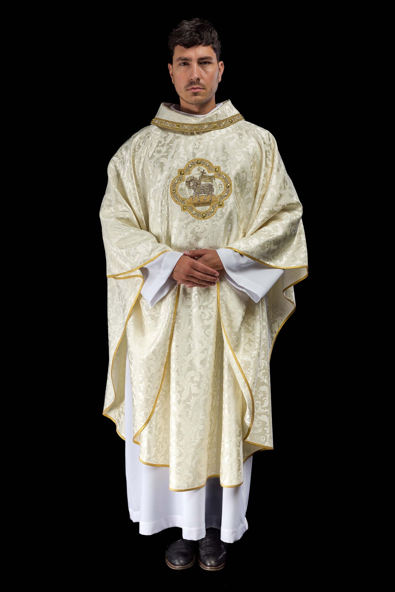 Chasuble with Easter lamb sewn on decorative fabric