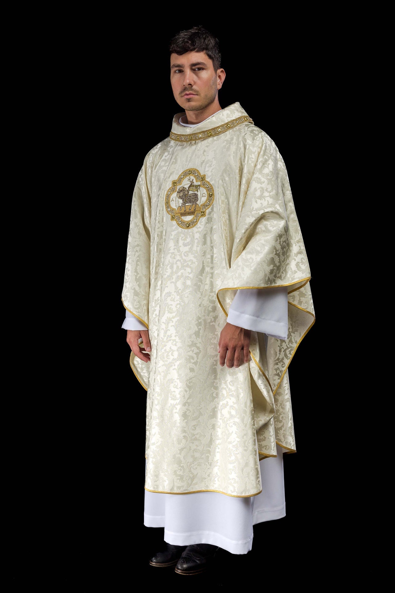 Chasuble with Easter lamb sewn on decorative fabric