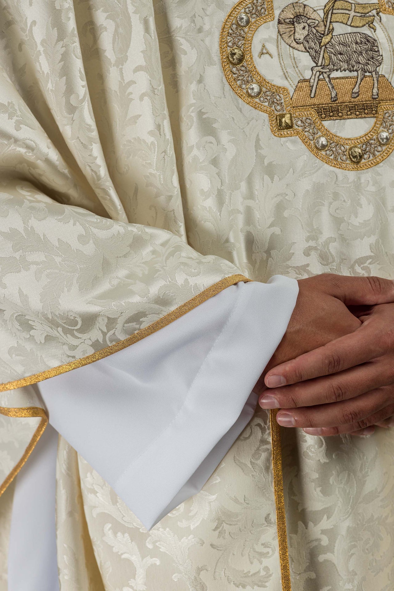 Chasuble with Easter lamb sewn on decorative fabric