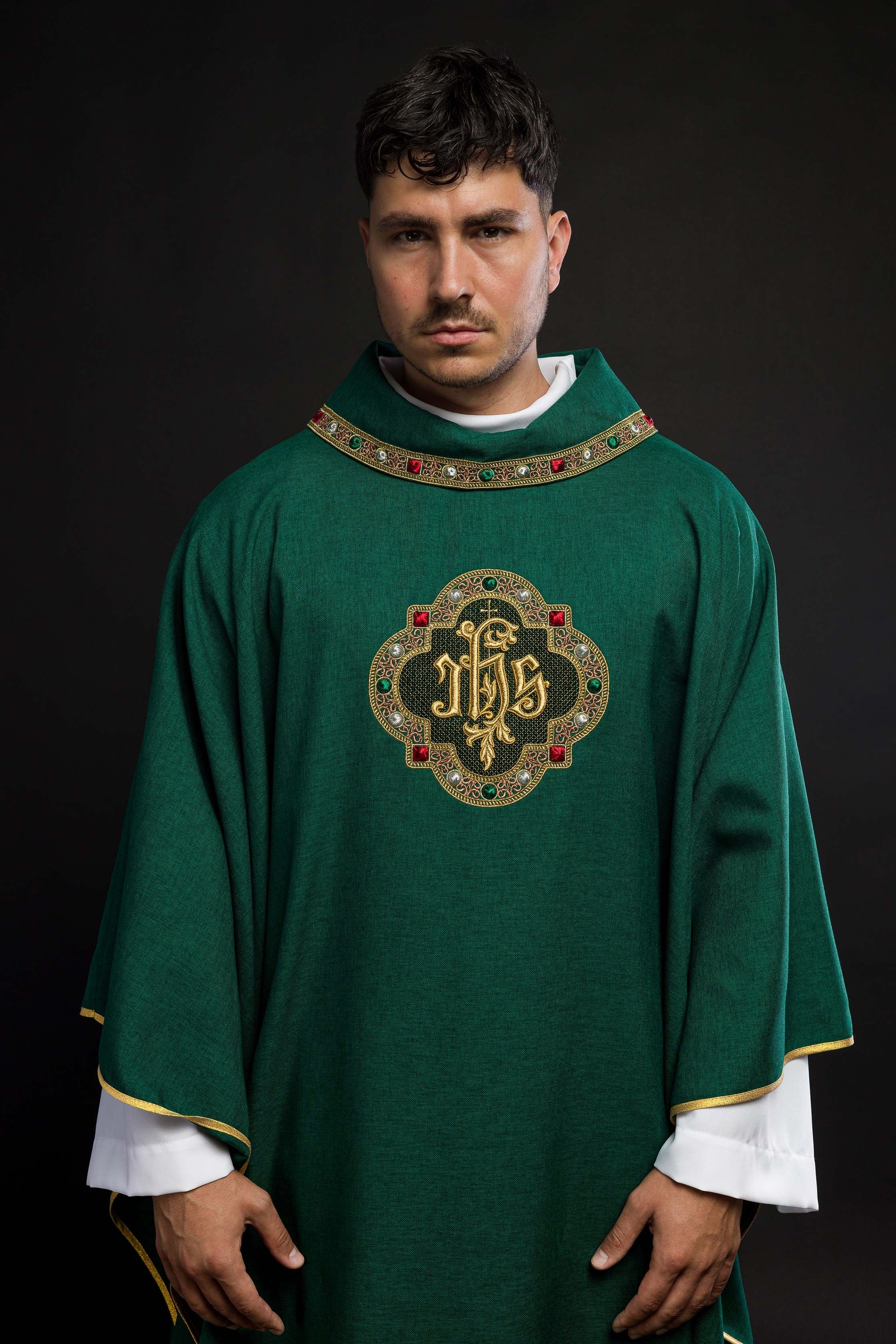 Chasuble with richly embroidered belt and piping around the IHS I collar embroidery in green