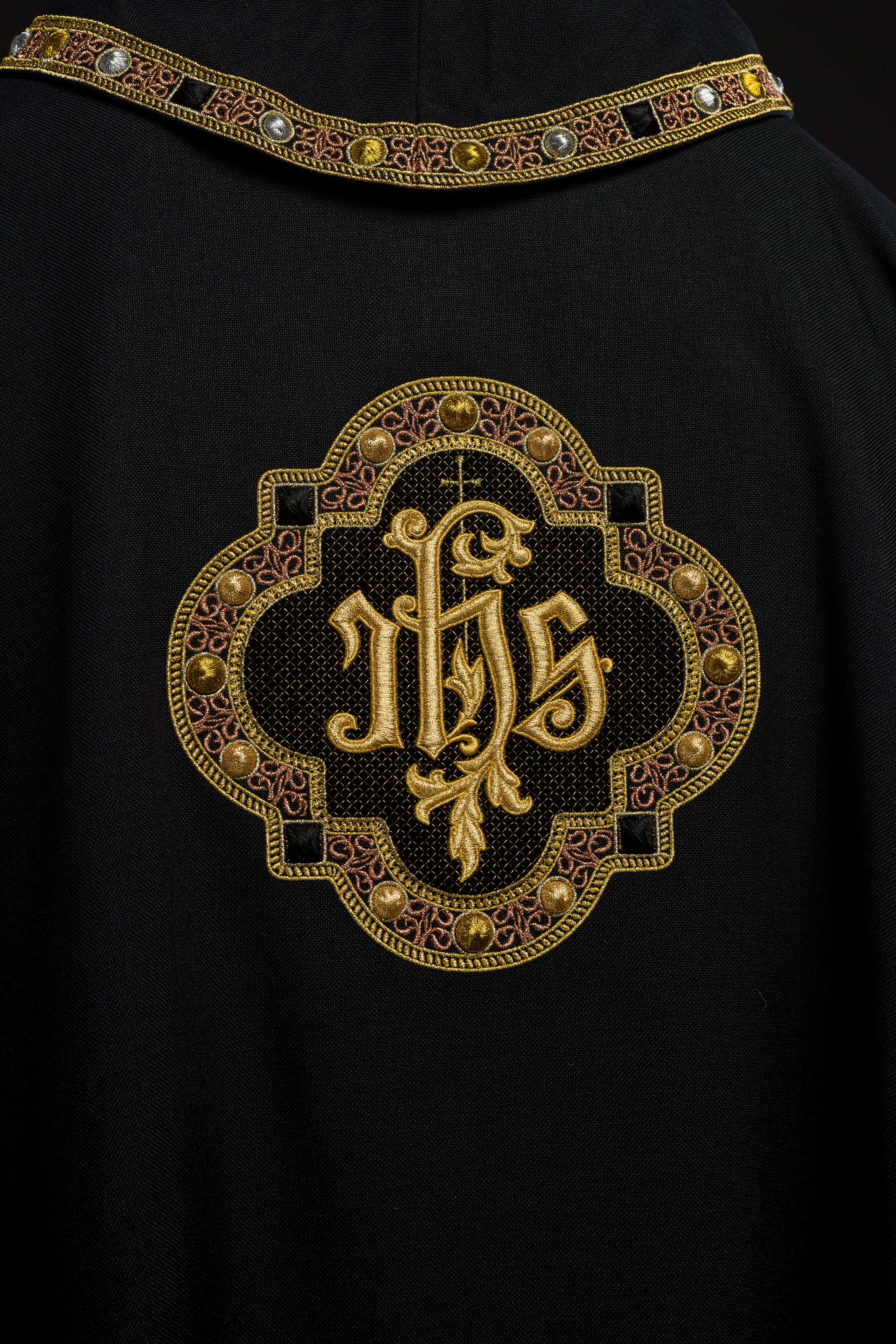 Chasuble with Richly Embroidered Band and Trim Featuring IHS, with Black Collar