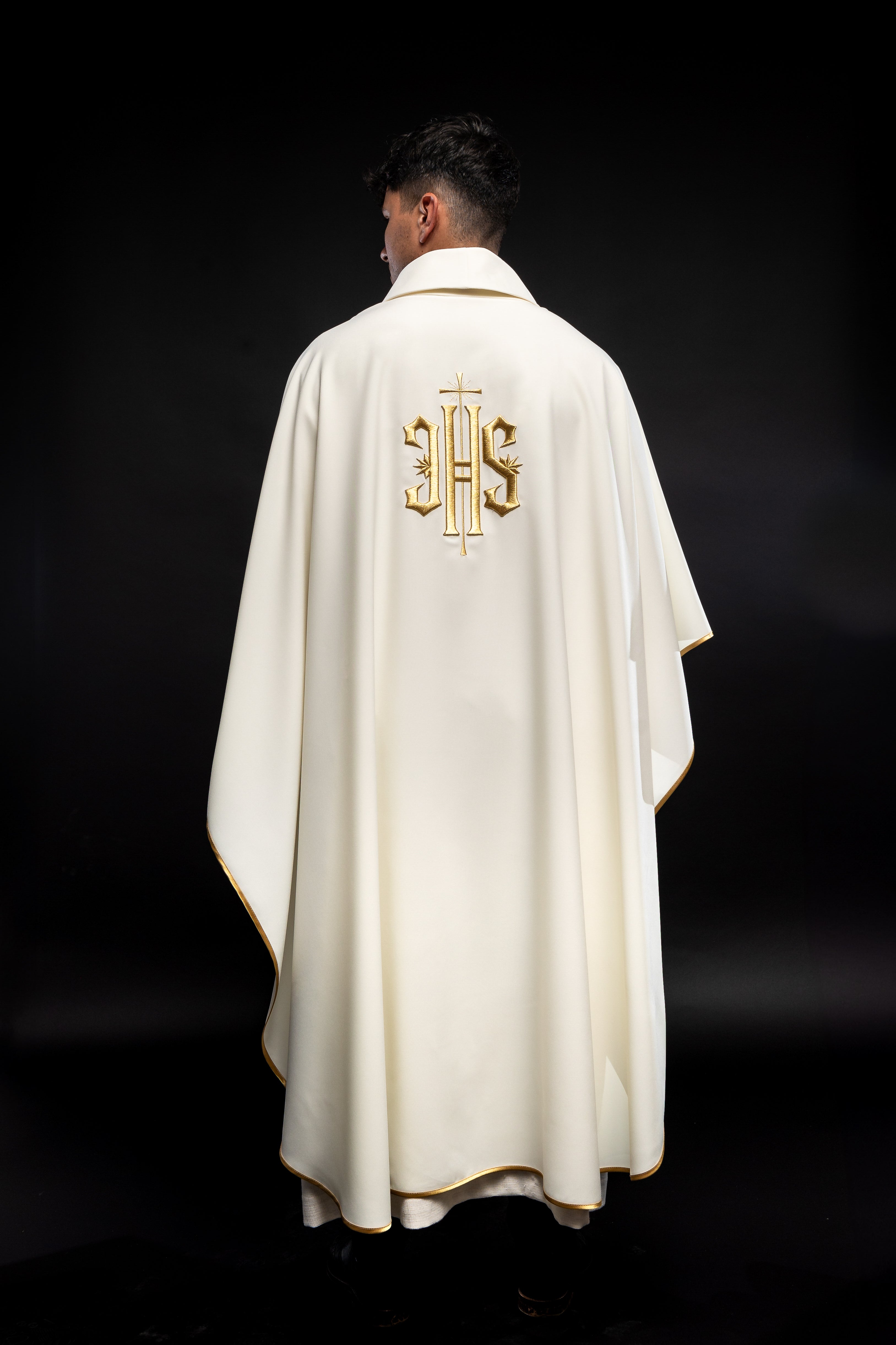 Chasuble with IHS embroidery in ecru