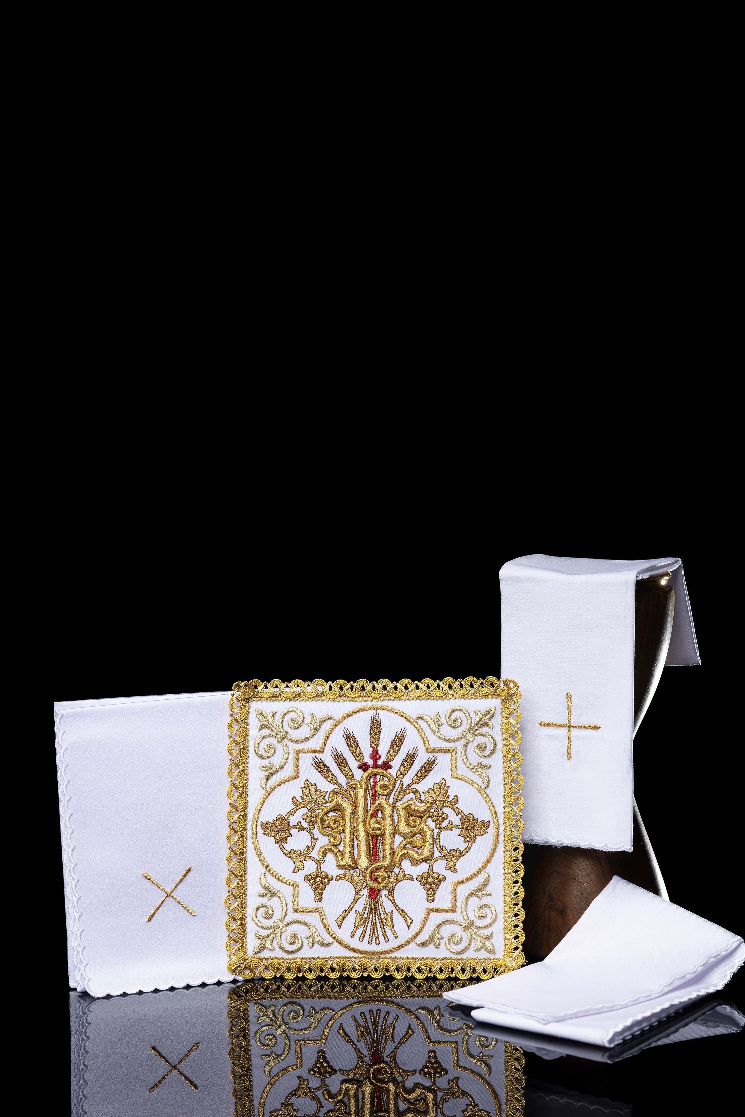 Embroidered Chalice Linen Set with IHS Monogram – Jesus Symbol Collection
