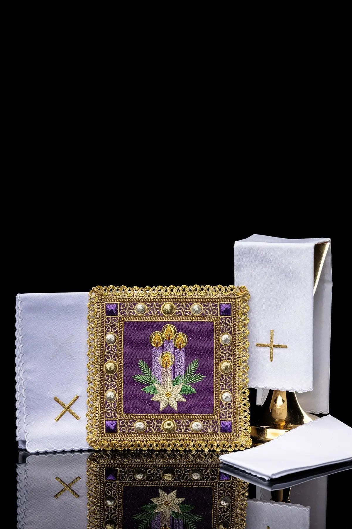 Embroidered Chalice Linen Set for Advent