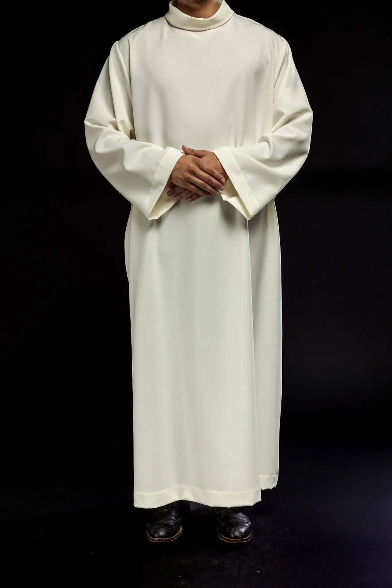 Priest's robe plain ecru