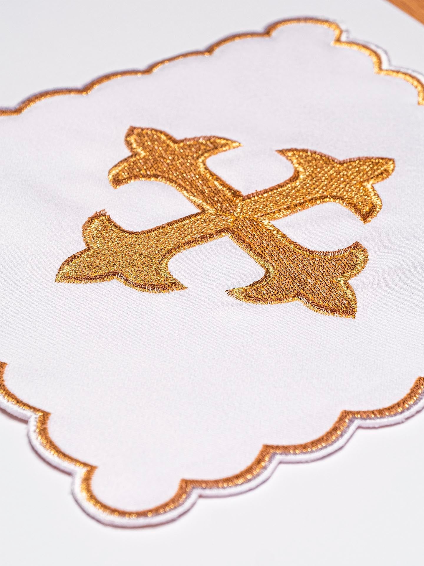 Chalice linen embroidered Cross of Gold