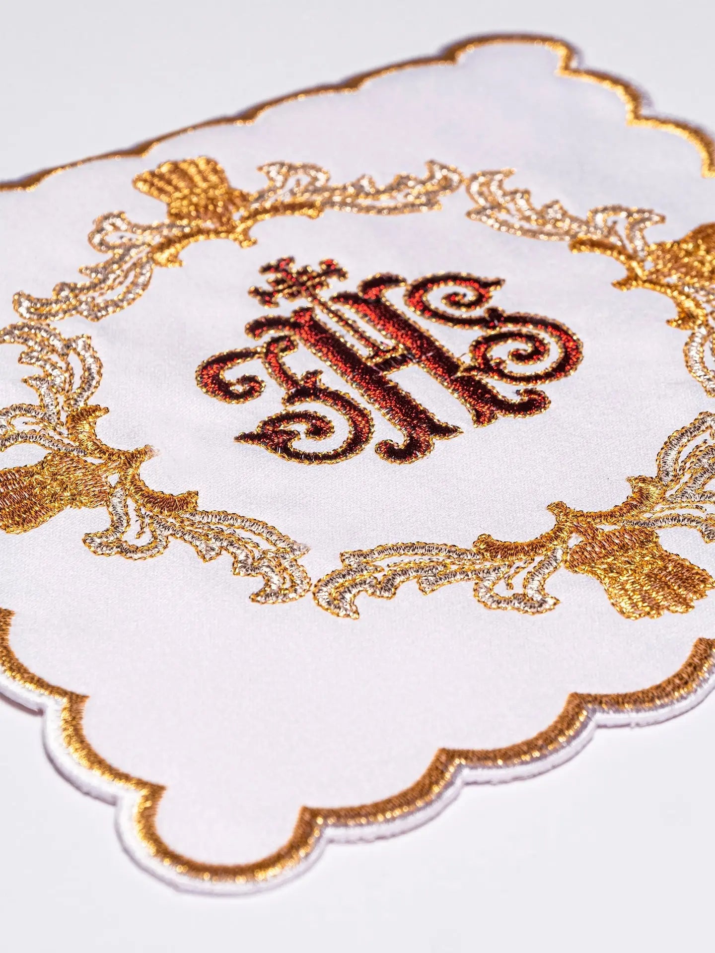 Chalice linen with red embroidery