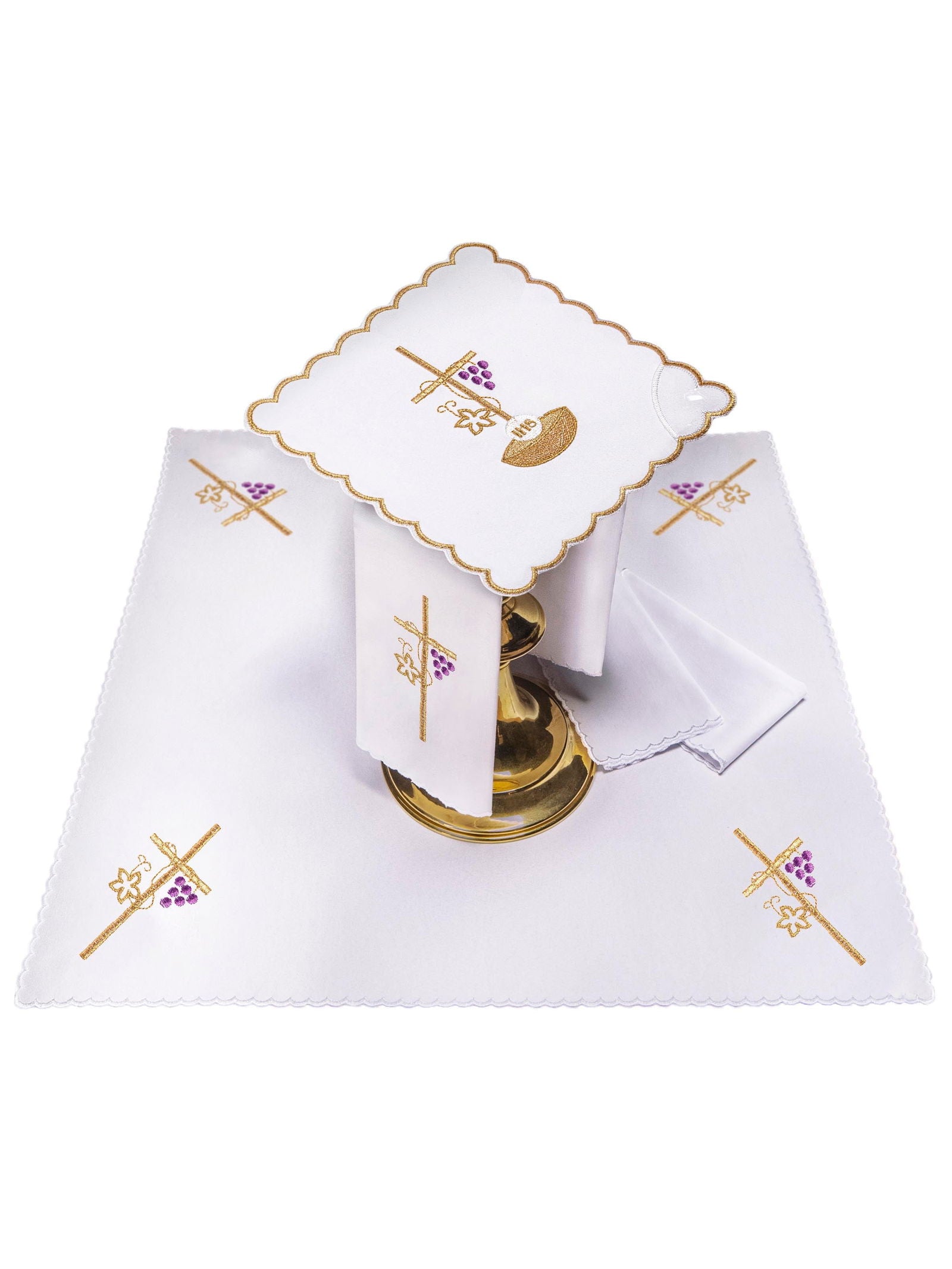 Chalice linen with delicate gold cross embroidery