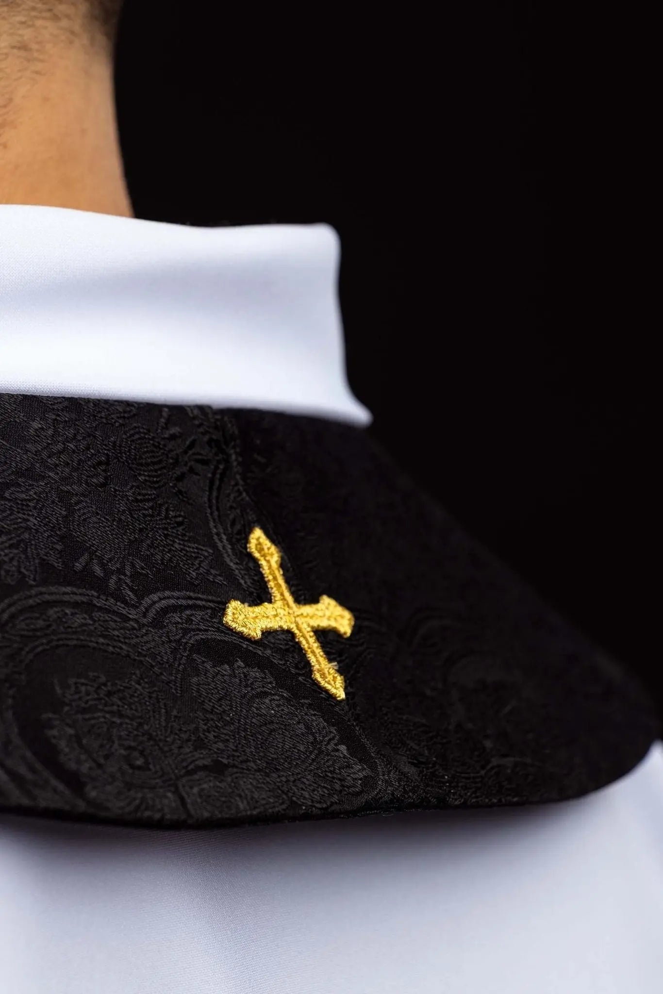 Black Jacquard Stole with Embroidered Cross - HAFTINA ATELIER