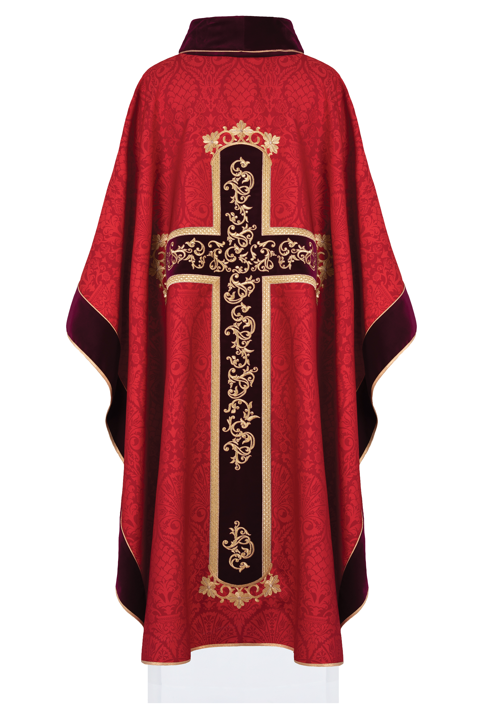 Red chasuble embroidered with the pattern of Jesus Christ