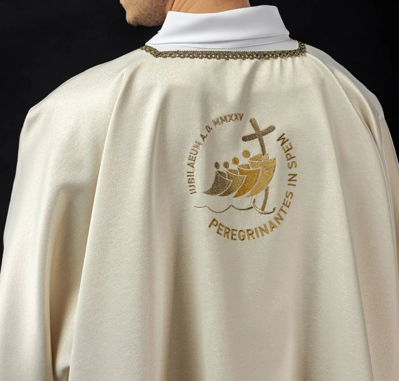 Deacon’s Dalmatic with “Jubilee Rome 2025” Embroidery on Shiny Ecru Fabric