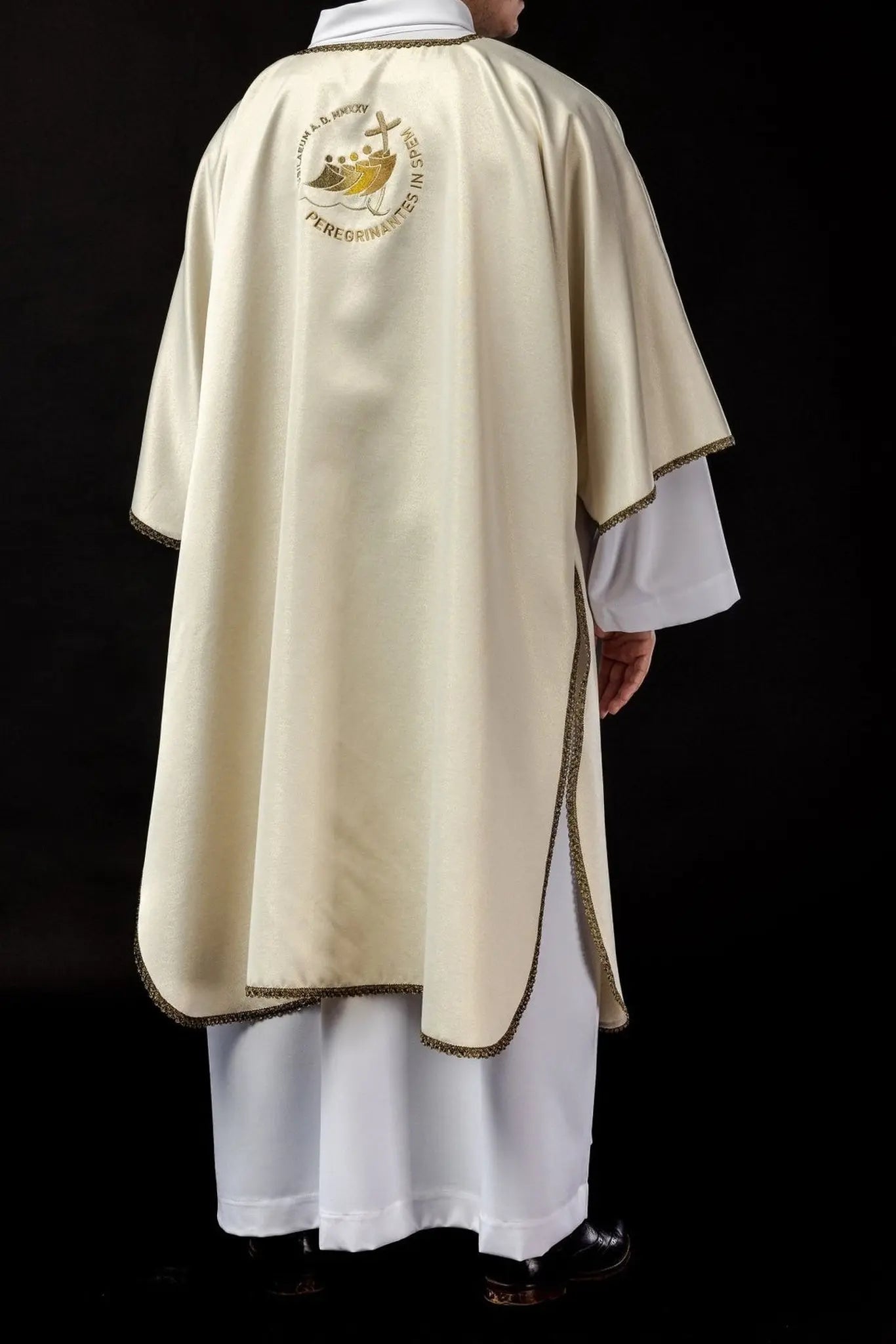 Deacon’s Dalmatic with “Jubilee Rome 2025” Embroidery on Shiny Ecru Fabric