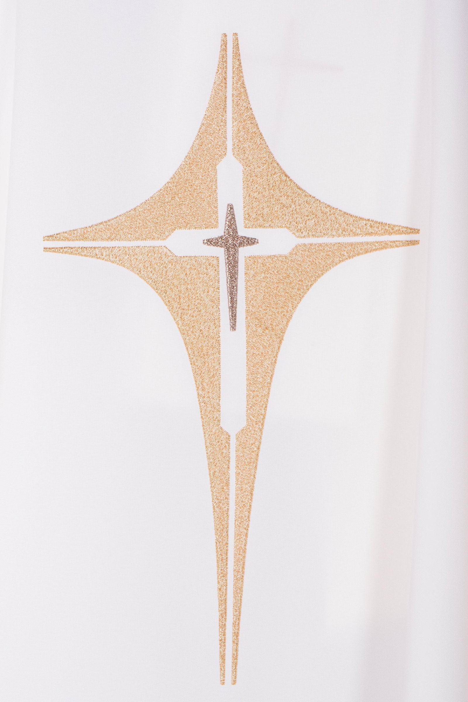 Dalmatica with embroidered gold cross in ecru