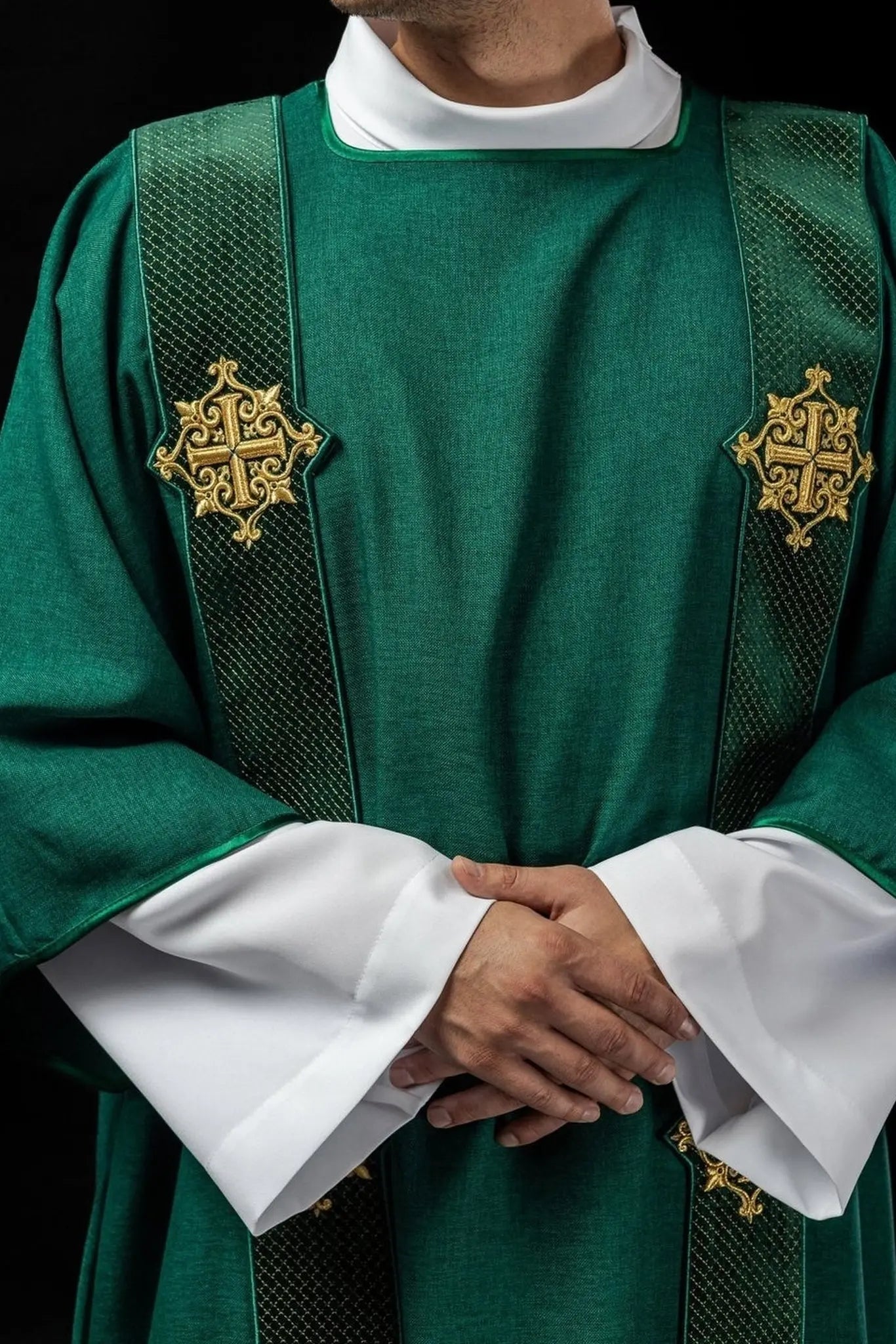 Velvet Dalmatica with Stripes and Cross Symbols – Green