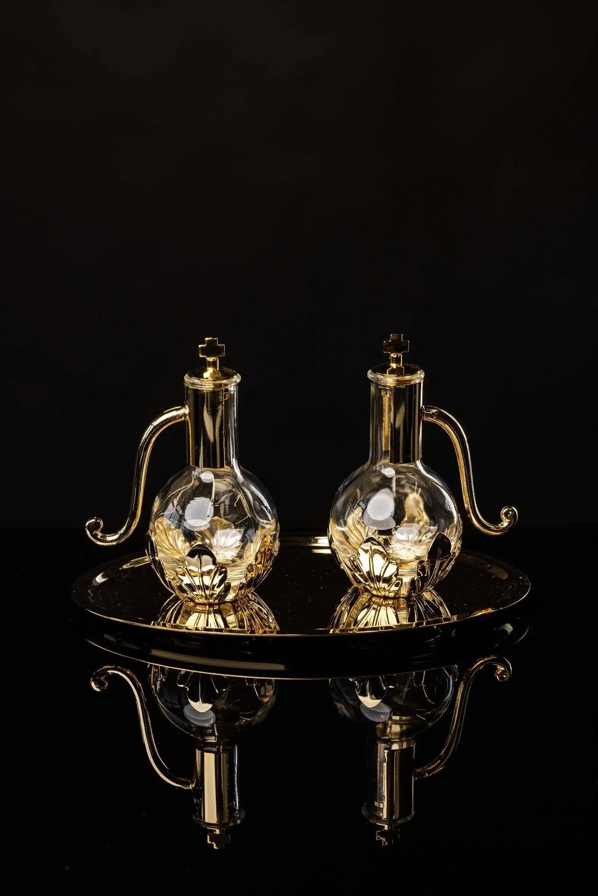 Gold Liturgical Cruets with Gold-Plated Brass Tray, 100 ml, floral accents and cross lids, front view