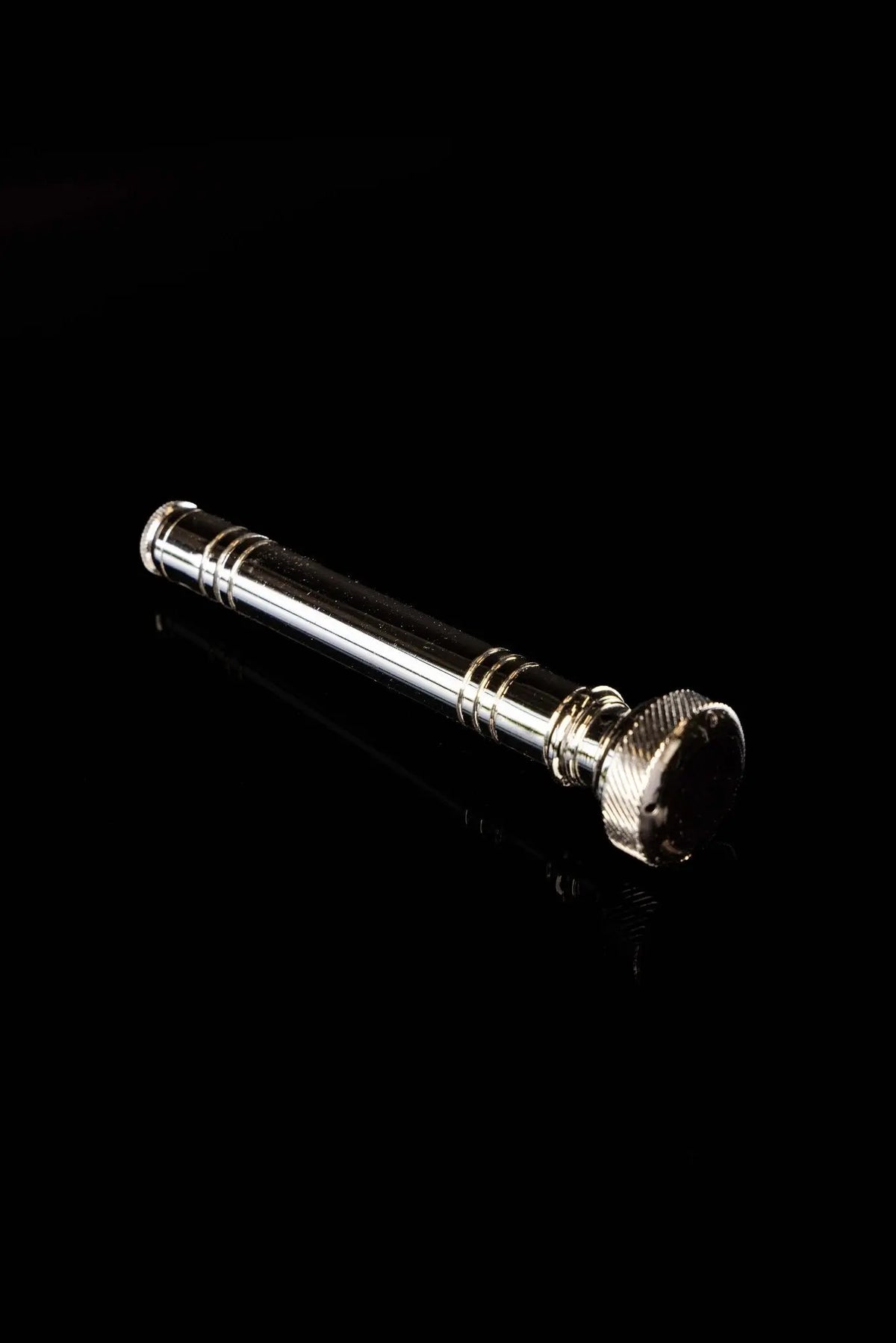 Silver Metal Aspergillum, 4.75 in (12.2 cm), ridged end cap and bands, side view