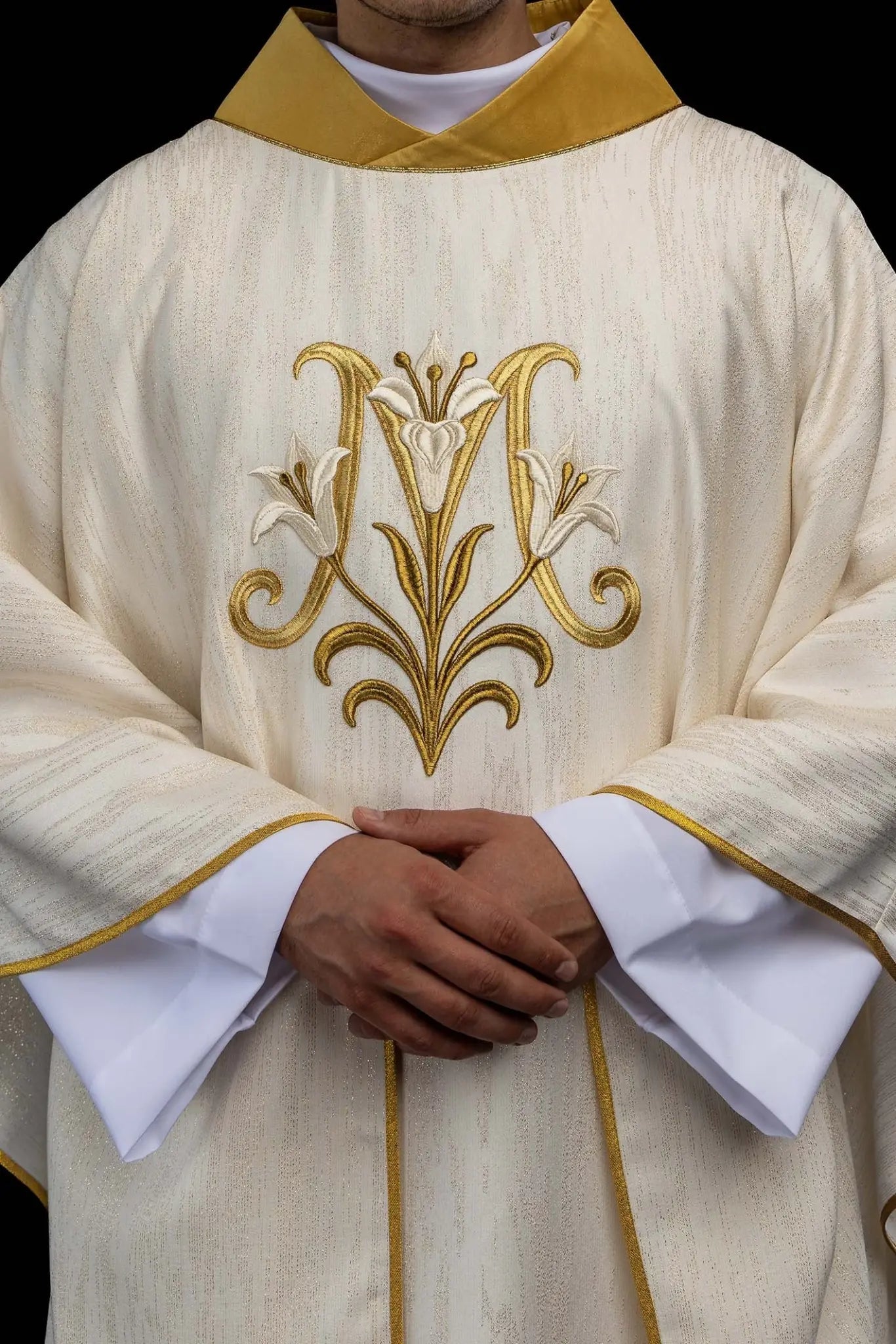Ecru Chasuble with Marian Lily Embroidery - HAFTINA ATELIER