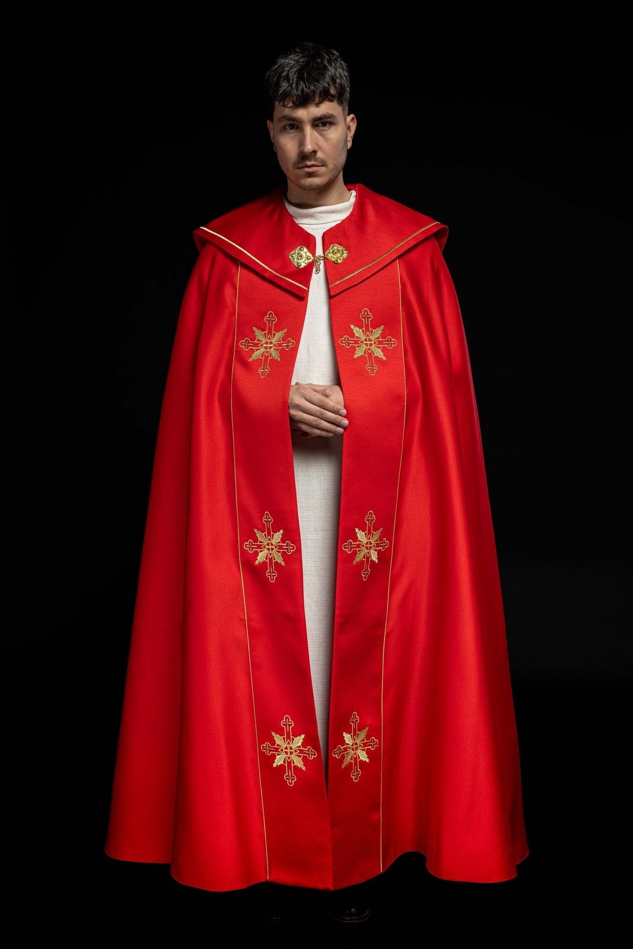 Kapa eucharystyczna monogram IHS Czerwona