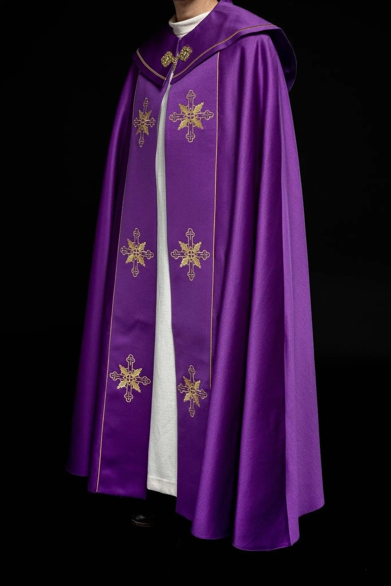 Eucharistic cape monogram IHS Purple