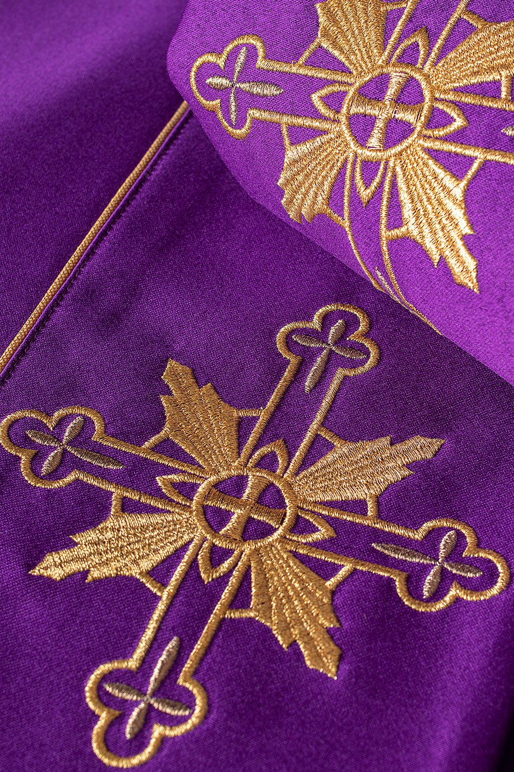 Eucharistic cape monogram IHS Purple