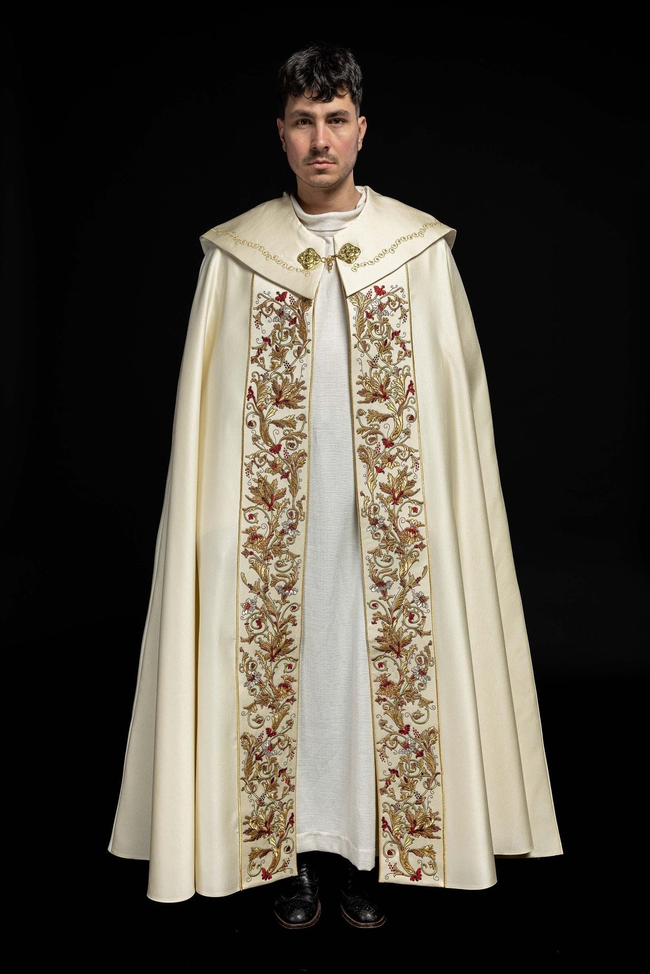 Kapa eucharystyczna monogramem PAX ecru