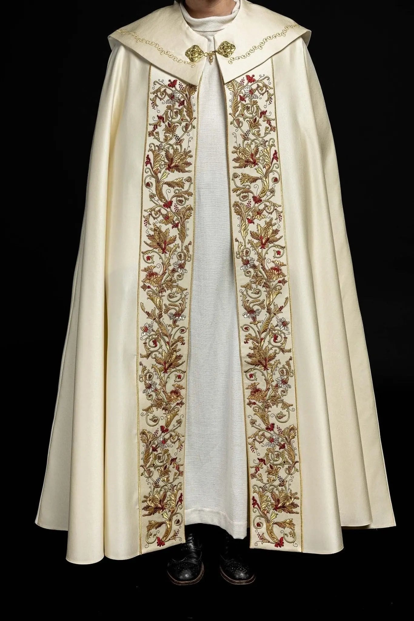 Eucharistic cap with PAX monogram ecru