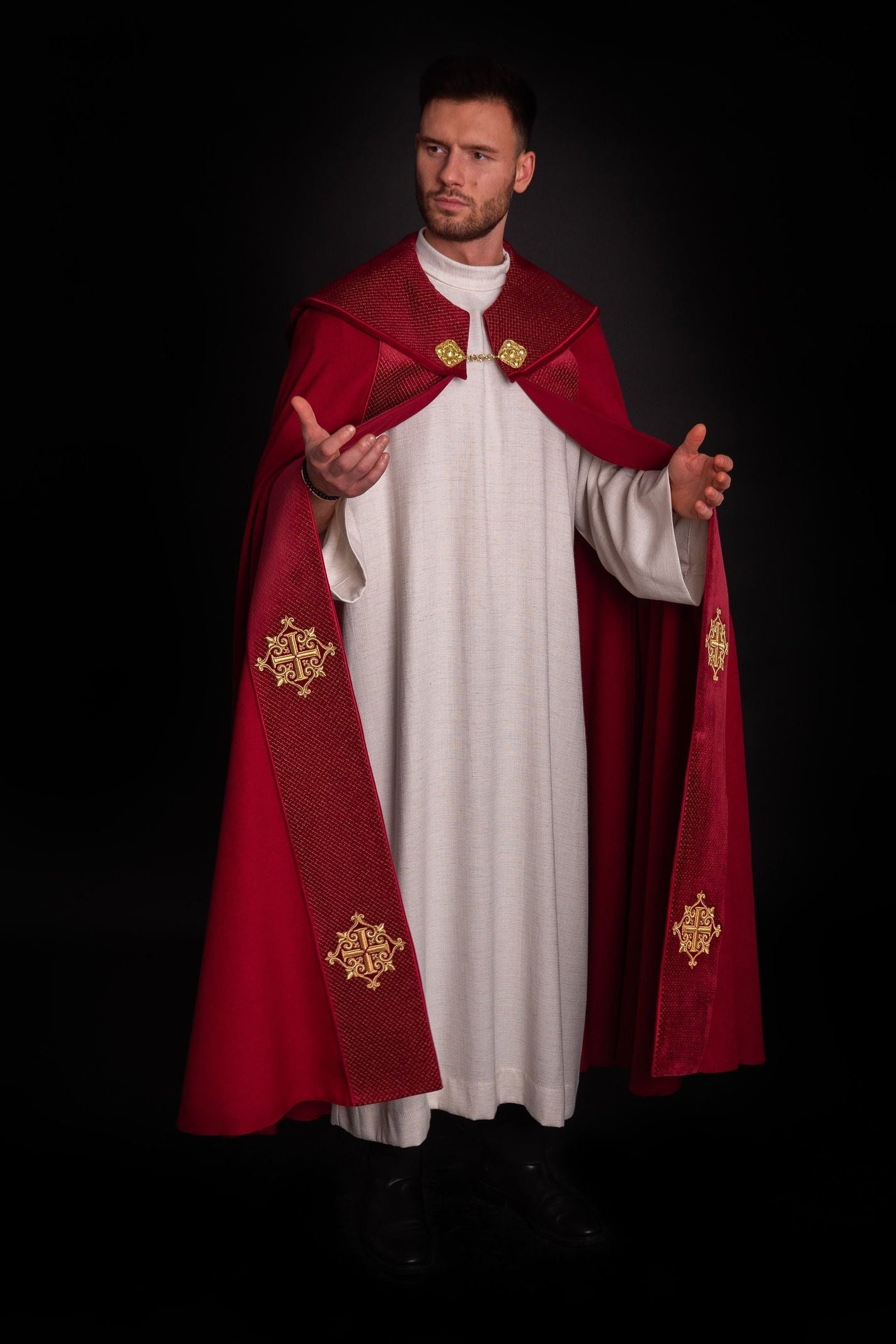 Liturgical cape with red velvet belt and embroidery of crosses