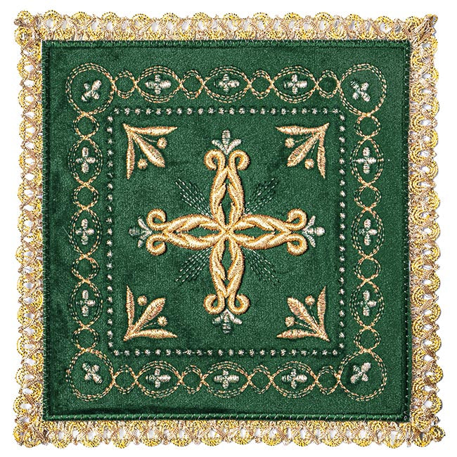 Chalice linen made of velvet with gold embroidery