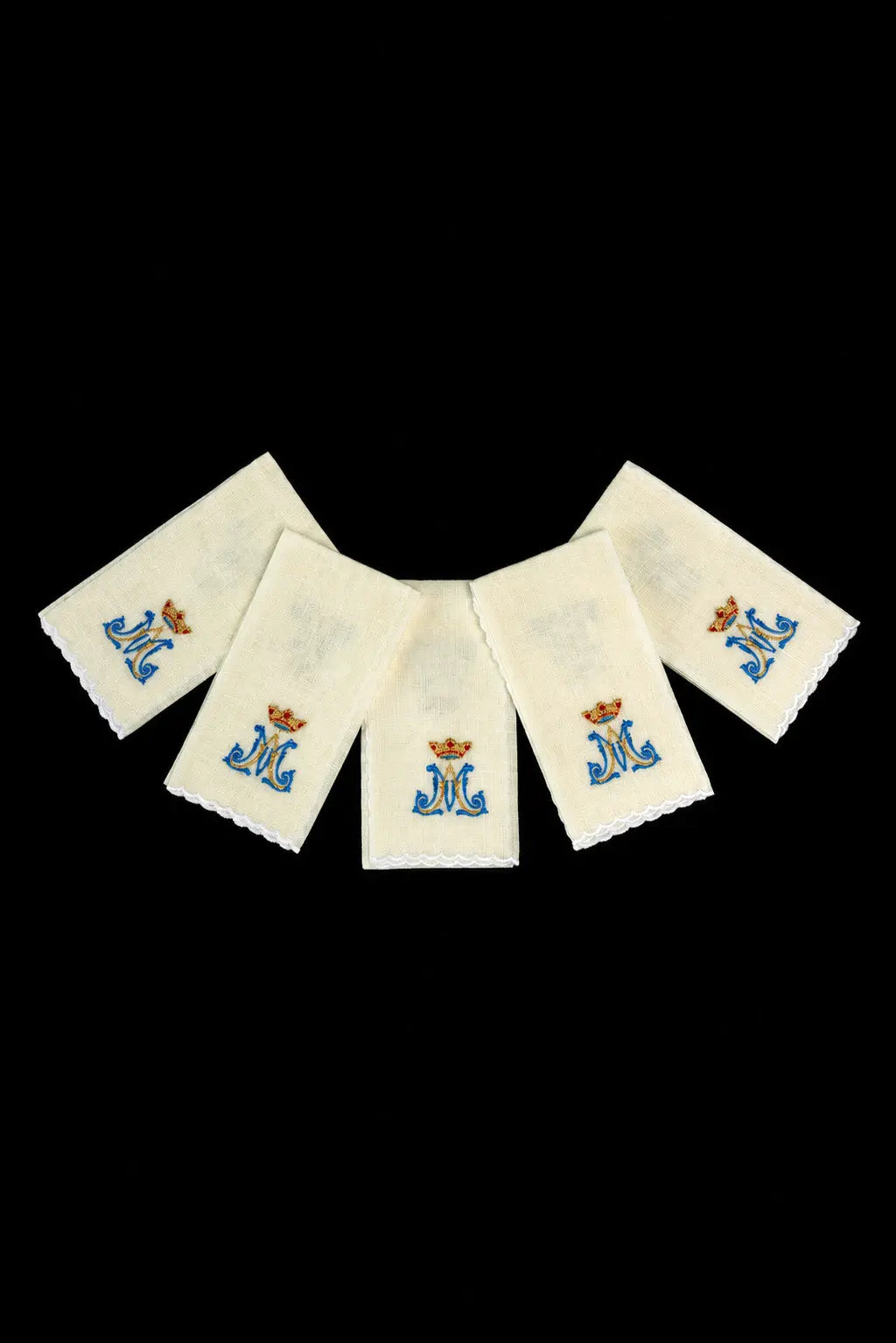 Ecru set of 5 linen purificators with crowned Marian monogram, front view