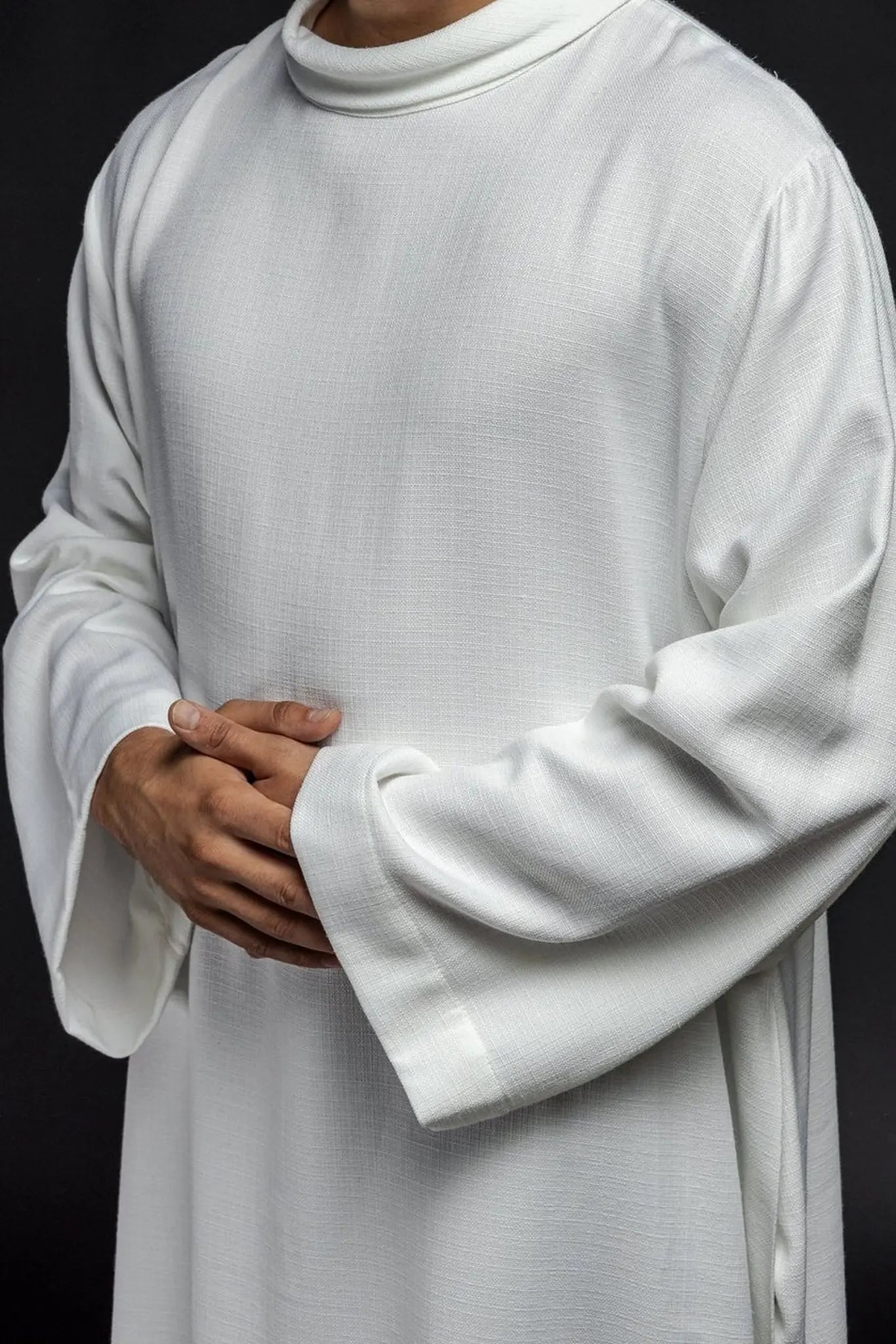 Linen priest's alb in natural weave fabric white