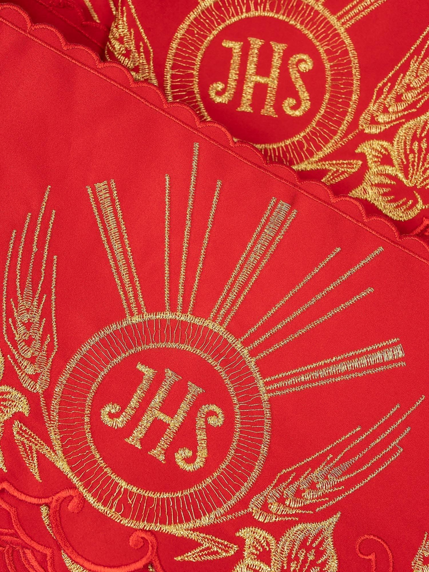 Metre with front embroidery IHS Red