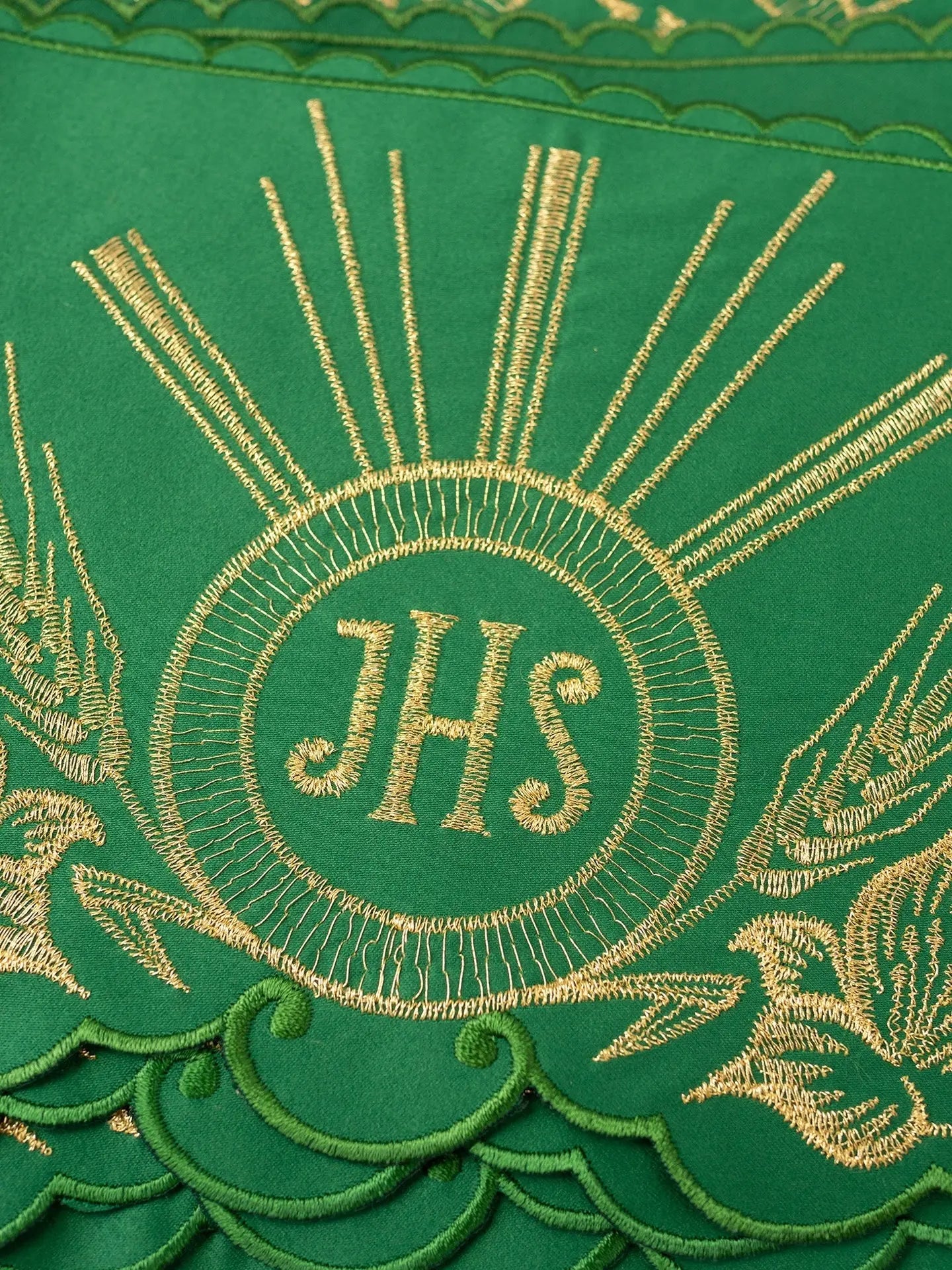 Metre with front embroidery IHS Green