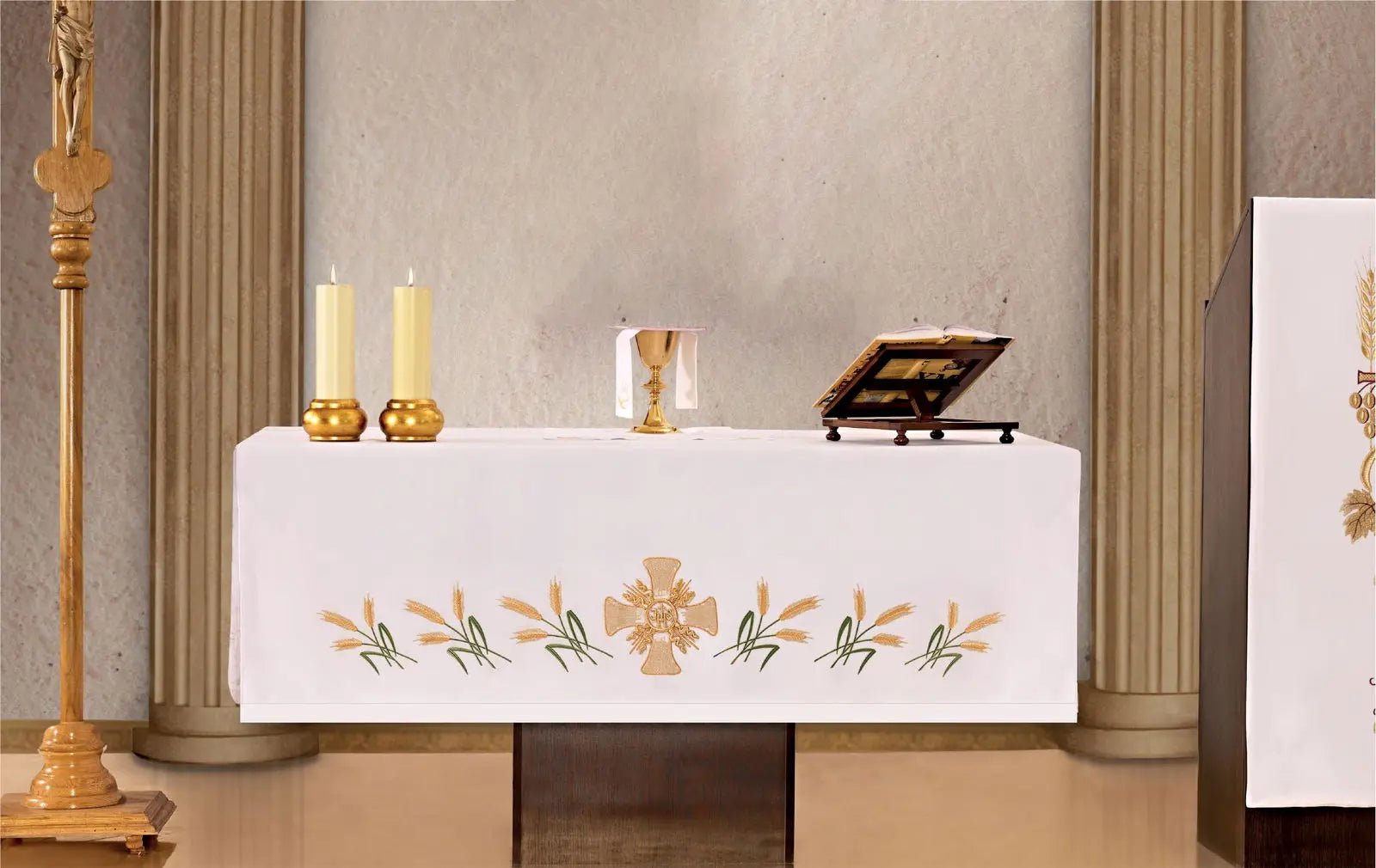 Altar tablecloth with cross and ears front embroidery