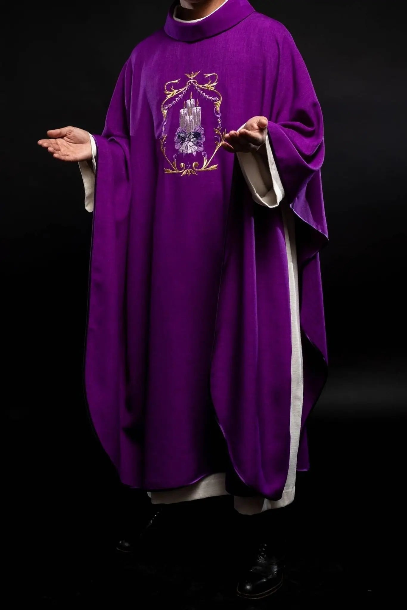 Advent chasuble with candle embroidery
