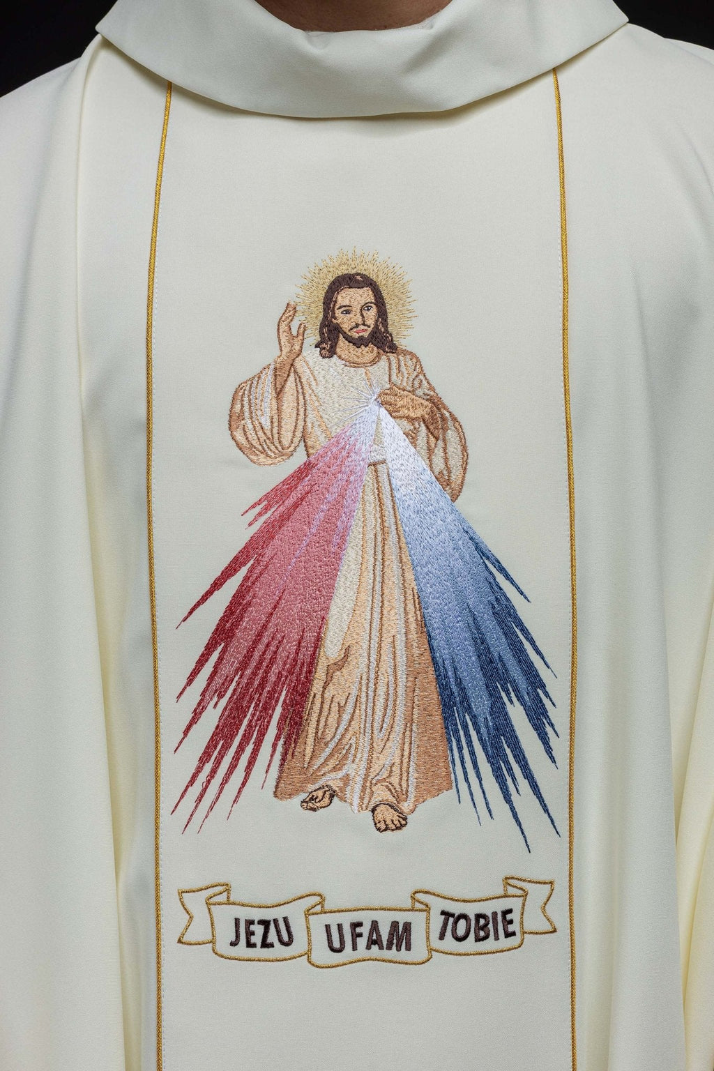 Ornat Haftowany Jezus Miłosierny i IHS ecru