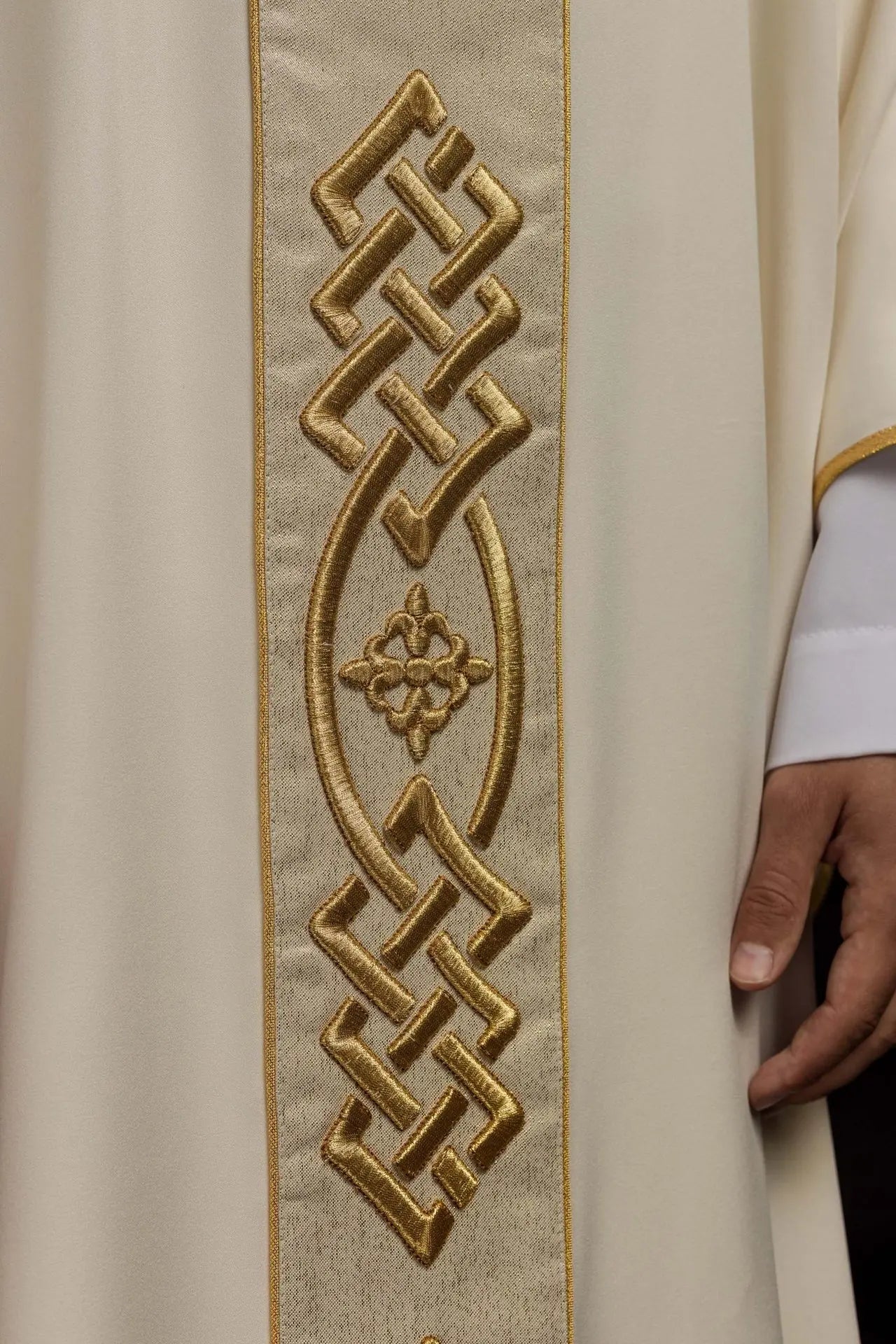 Embroidered cross ecru chasuble
