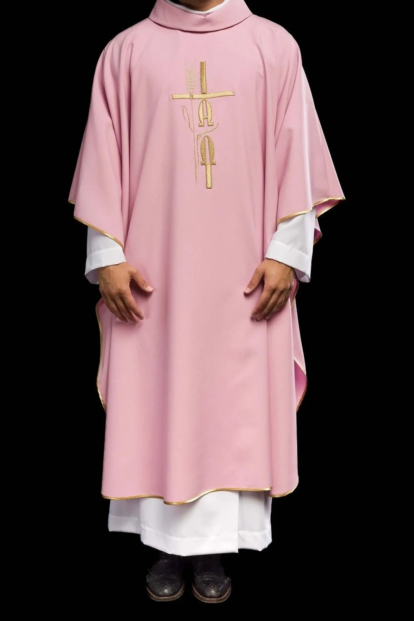 Embroidered chasuble Cross and IHS Pink