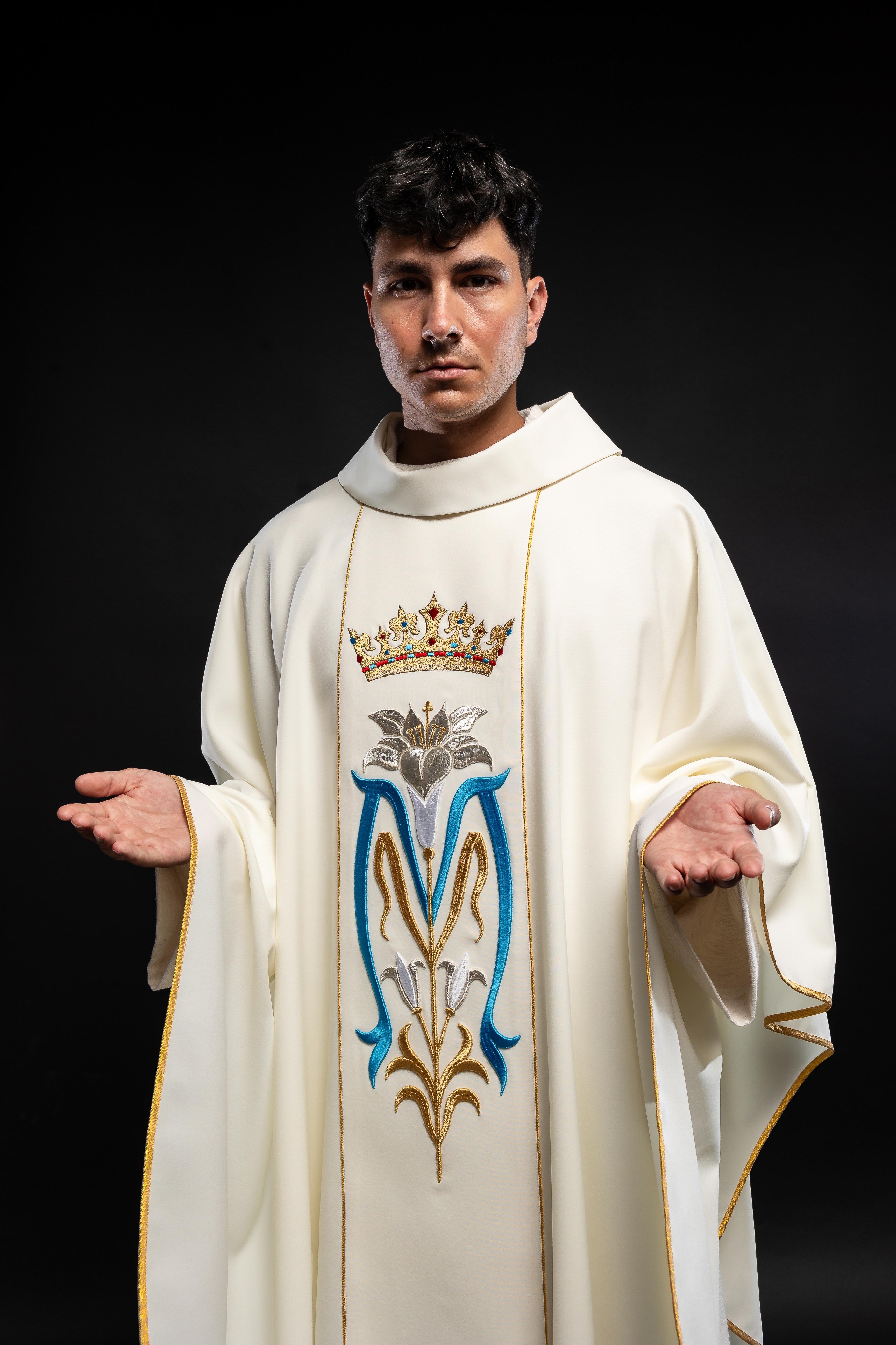 Marian liturgical chasuble embroidered with ecru crown