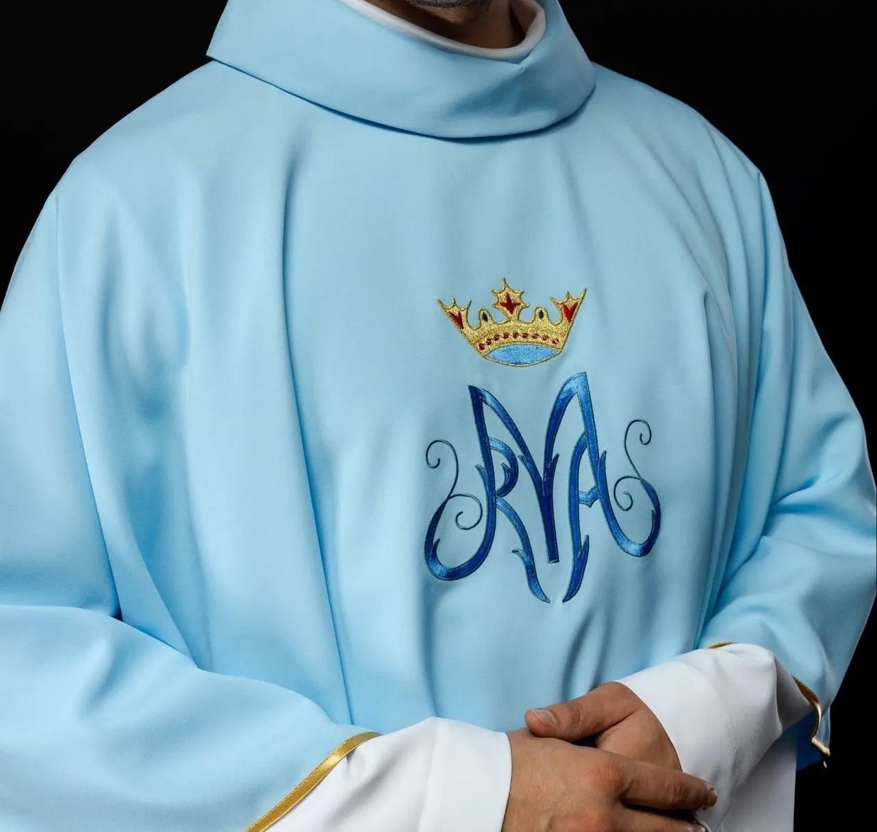 Marian liturgical chasuble in blue