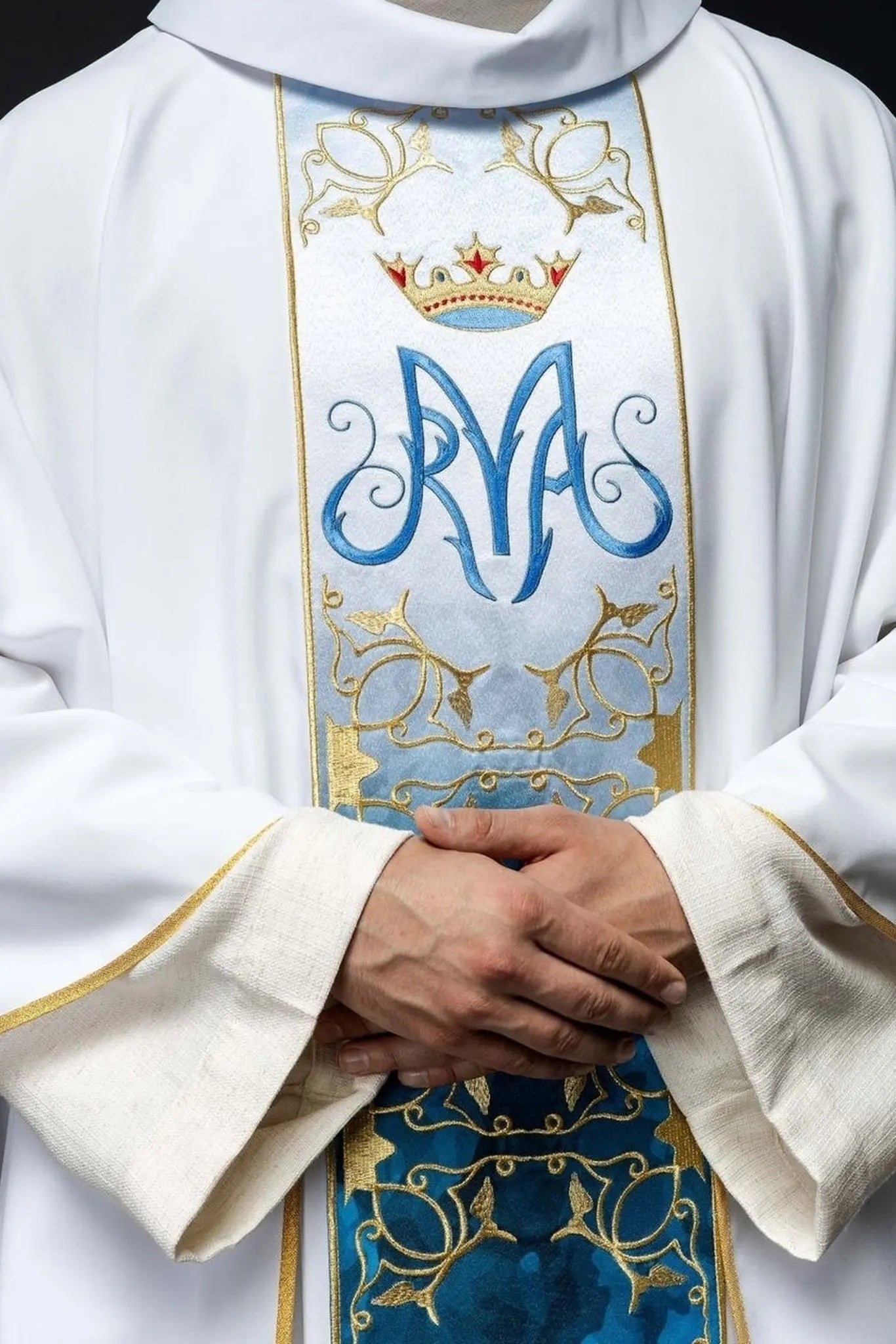 Marian liturgical chasuble with embroidered and sublimated belt