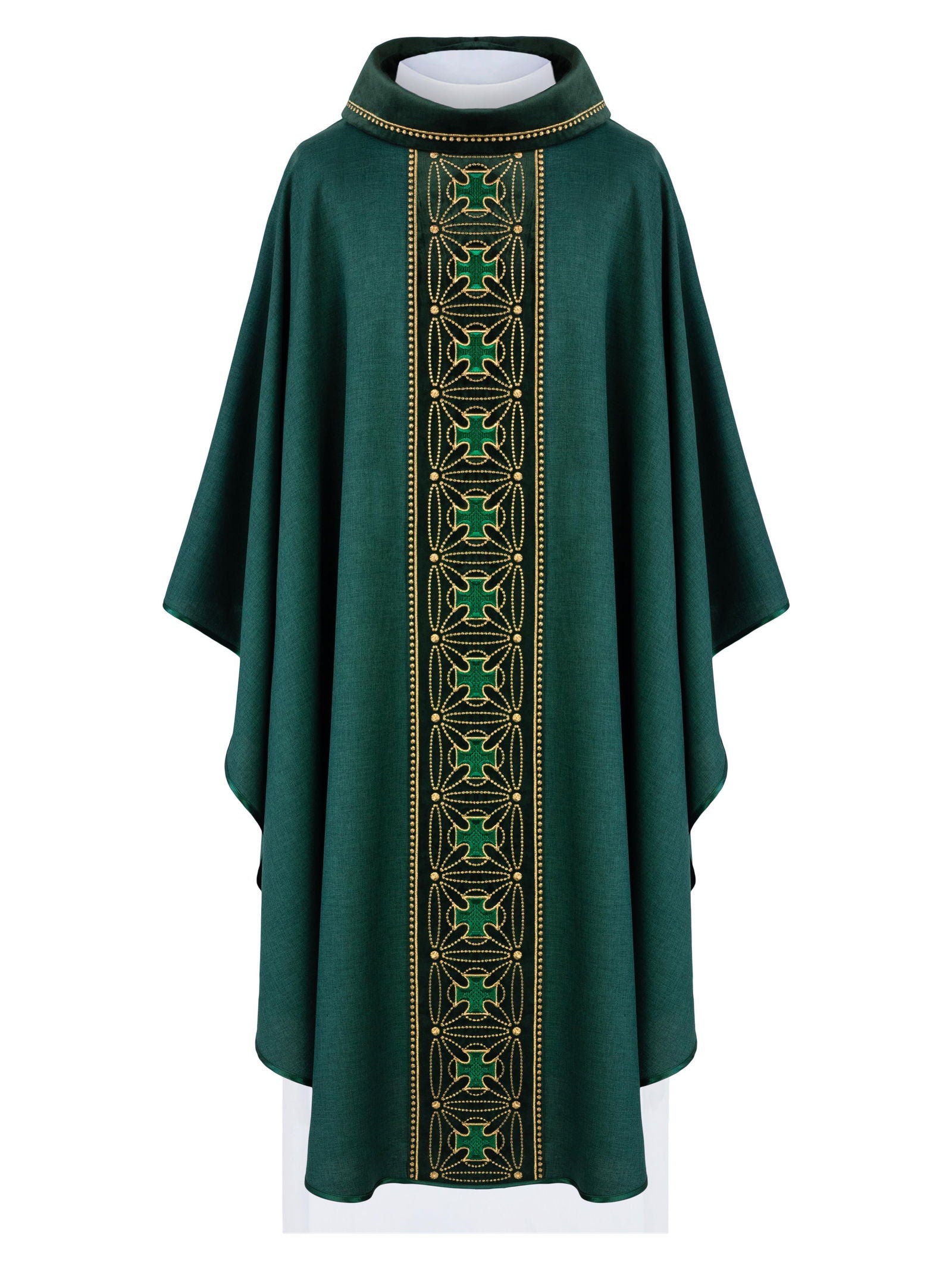 Liturgical chasuble with richly decorated belt in crosses in green