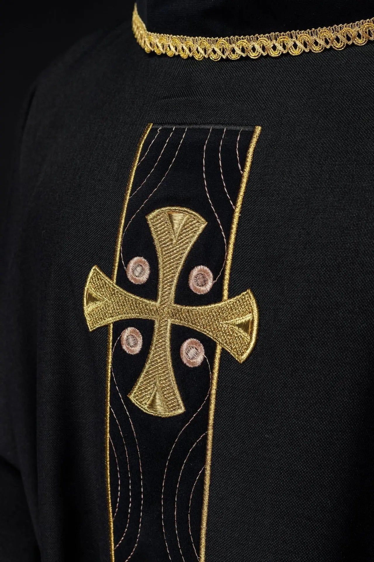 Chasuble with embroidered gold crosses and collar piping in black