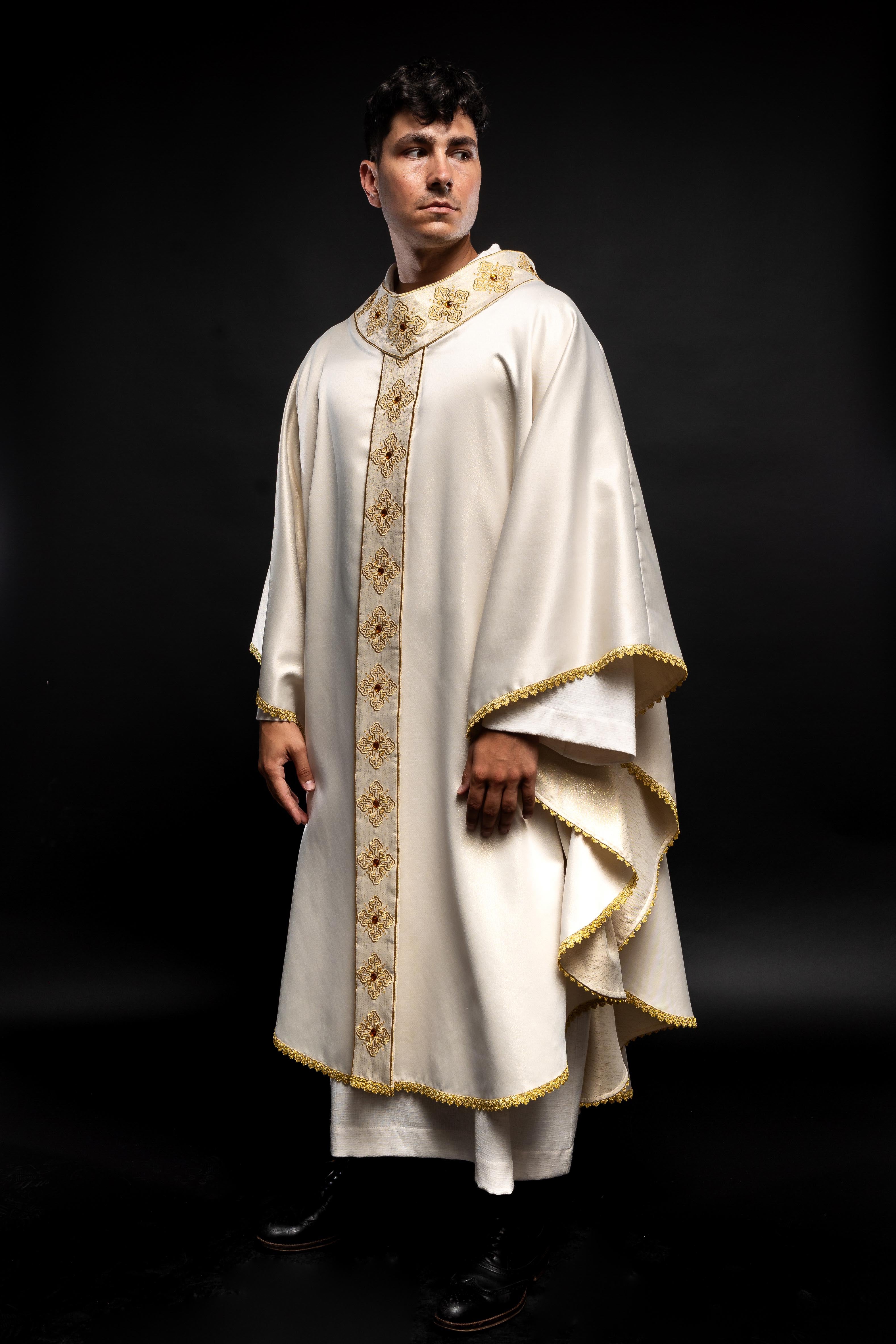 Chasuble in ecru color with embroidered belt and collar decorated with stones