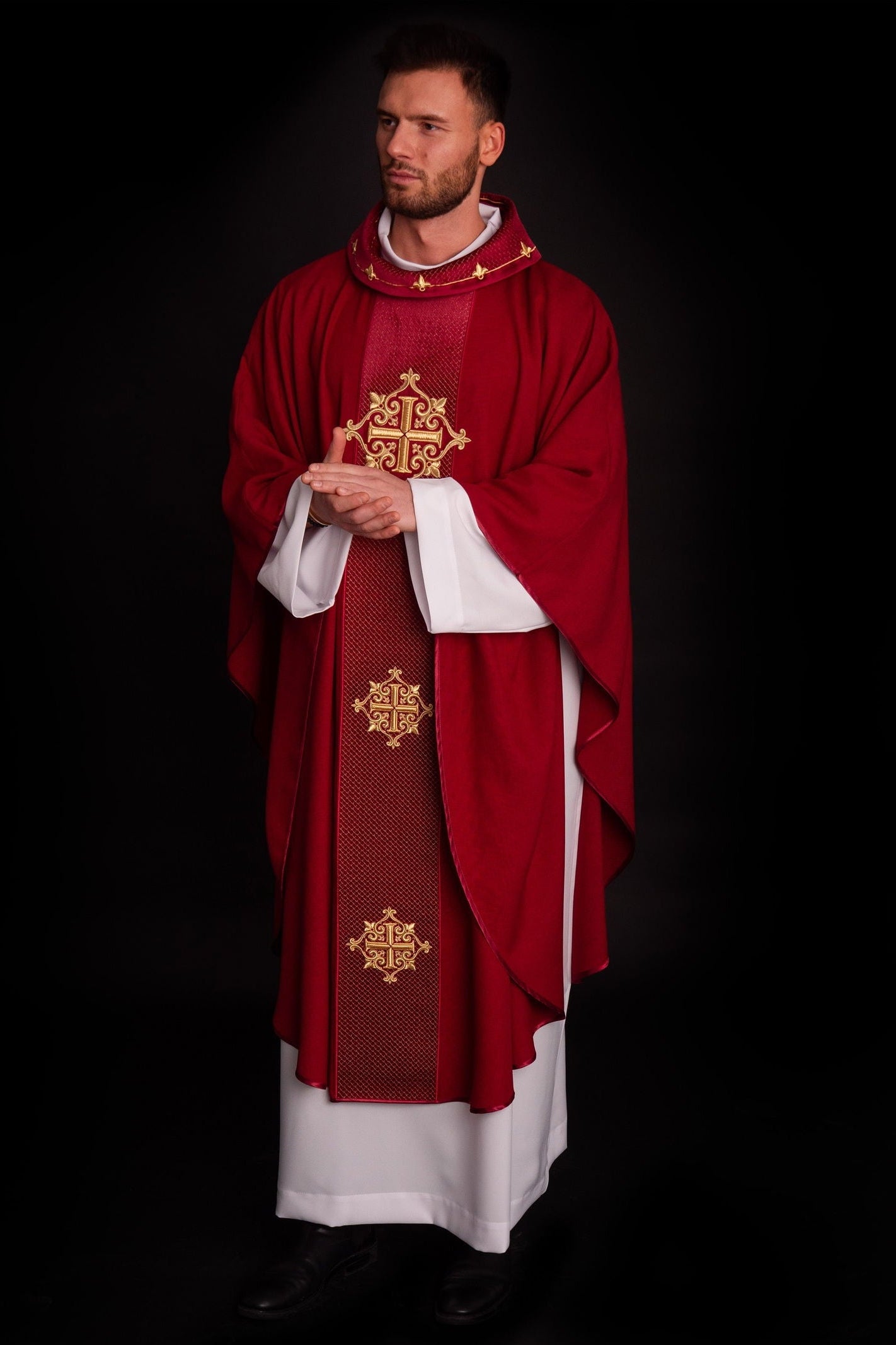 Chasuble with red velvet belt and cross embroidery