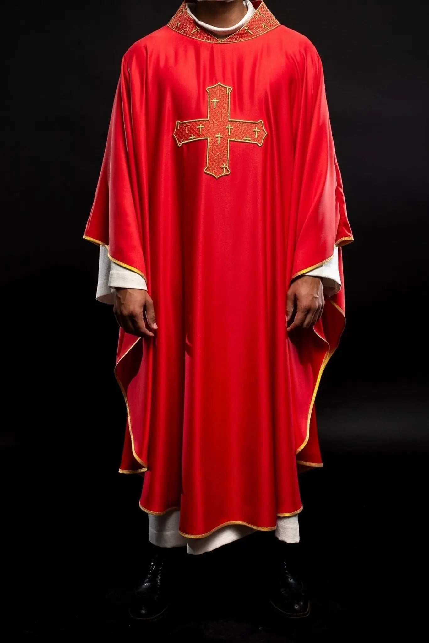 Chasuble with richly embroidered cross and collar in red