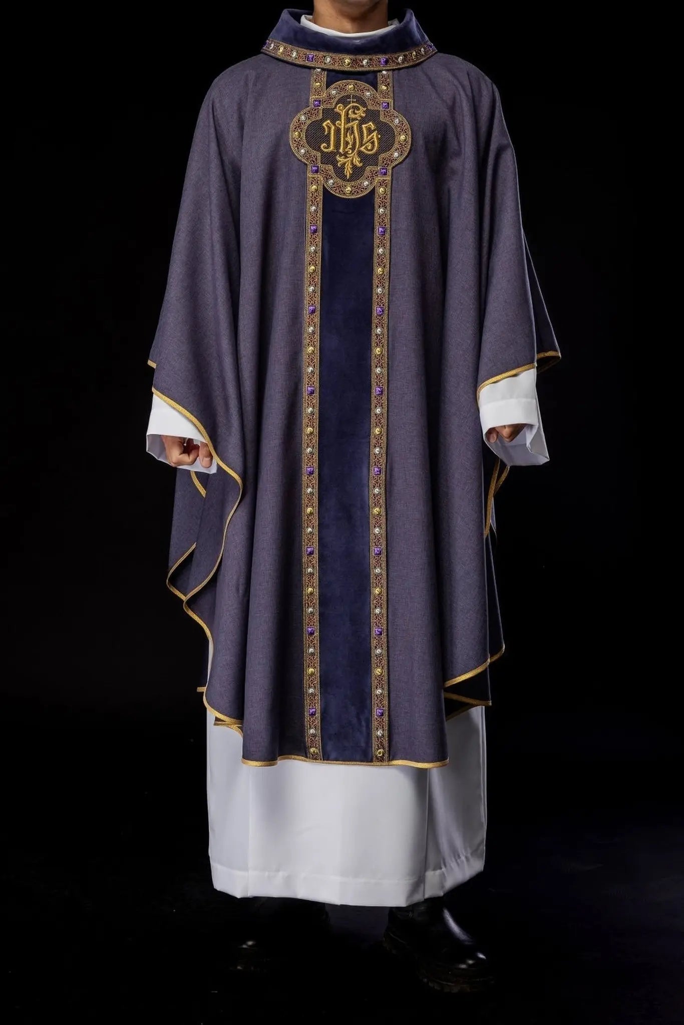 Chasuble with richly embroidered belt and piping around the IHS embroidery and collar in purple