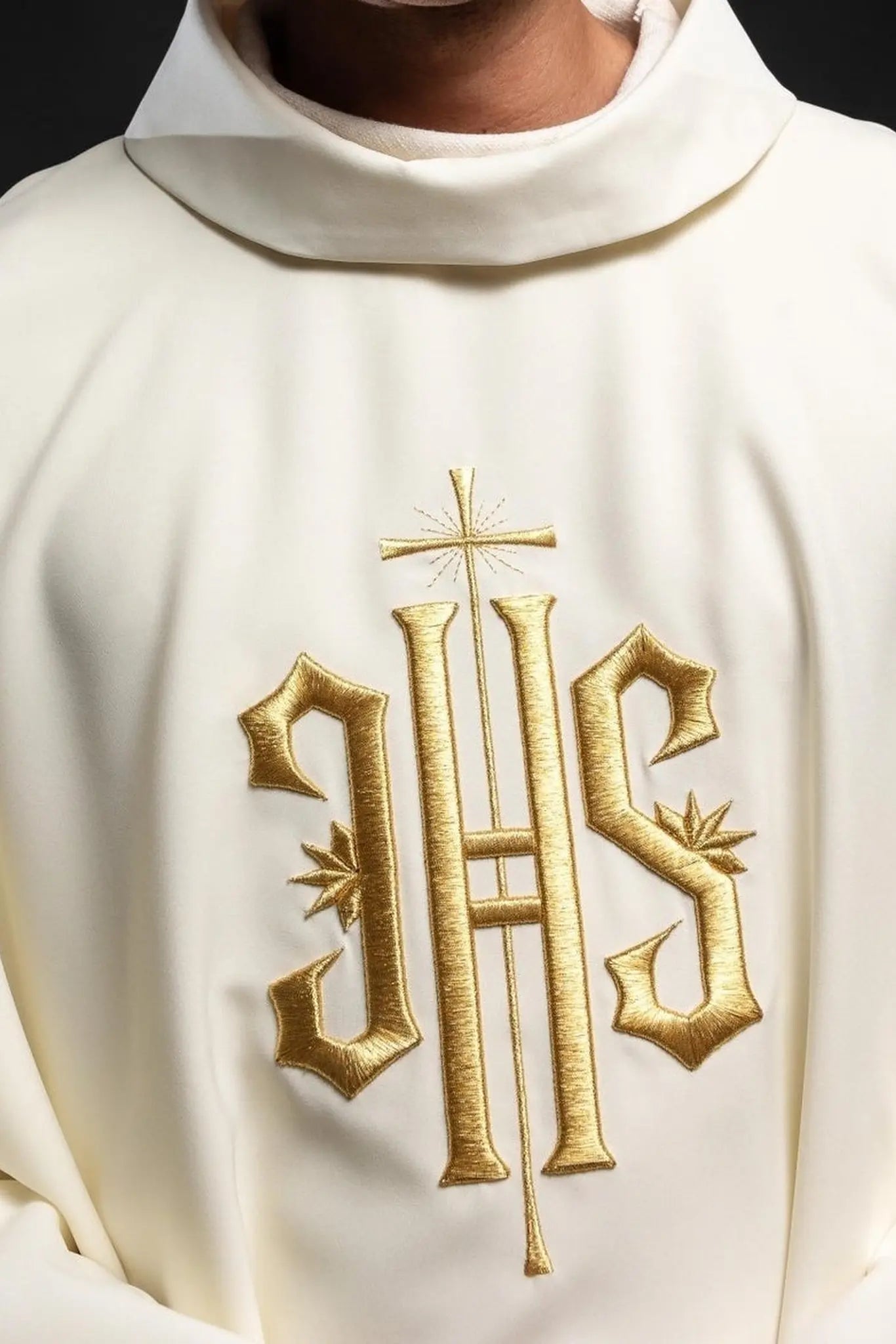 Chasuble with IHS embroidery in ecru